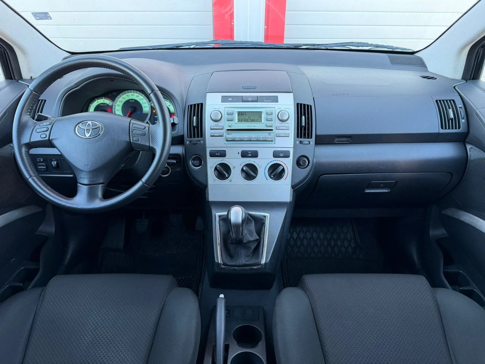 Toyota Corolla verso 2.2D-4D START STOP KLIMATIK 6-СКОРОСТИ ЛИЗИНГ!!!, снимка 14 - Автомобили и джипове - 54138776