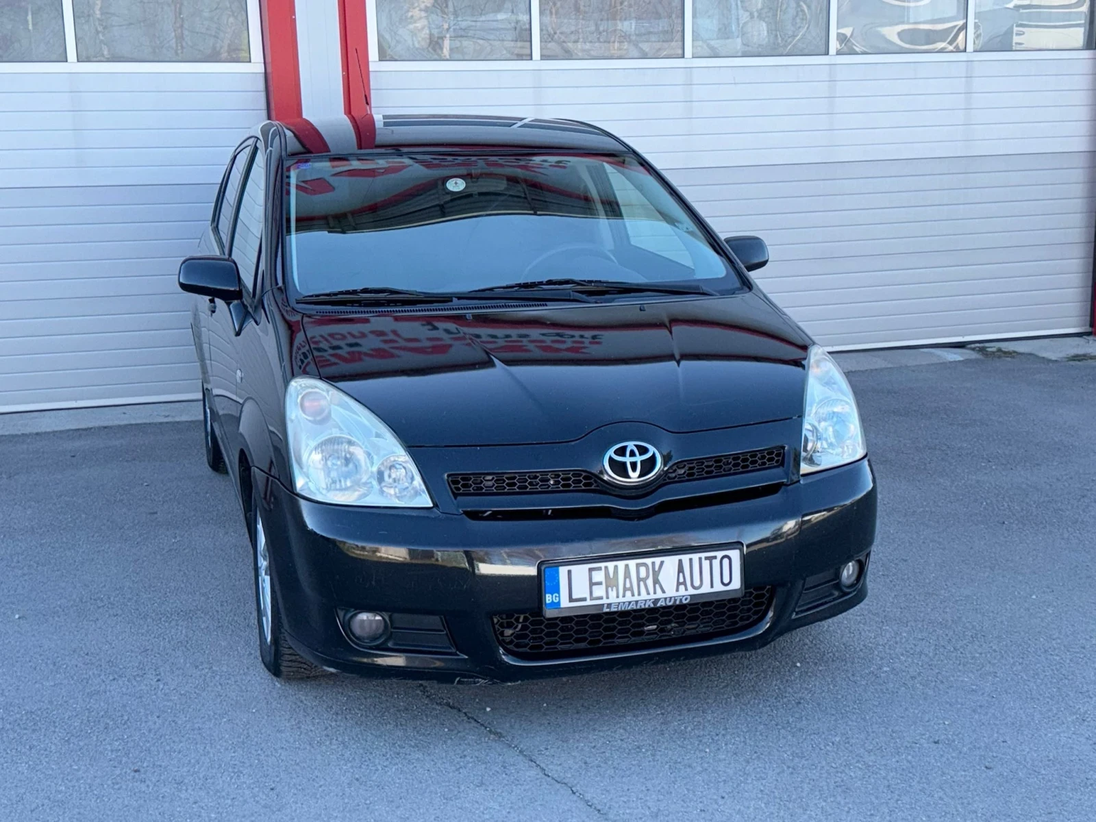Toyota Corolla verso 2.2D-4D START STOP KLIMATIK 6-СКОРОСТИ ЛИЗИНГ!!!, снимка 3 - Автомобили и джипове - 54138776