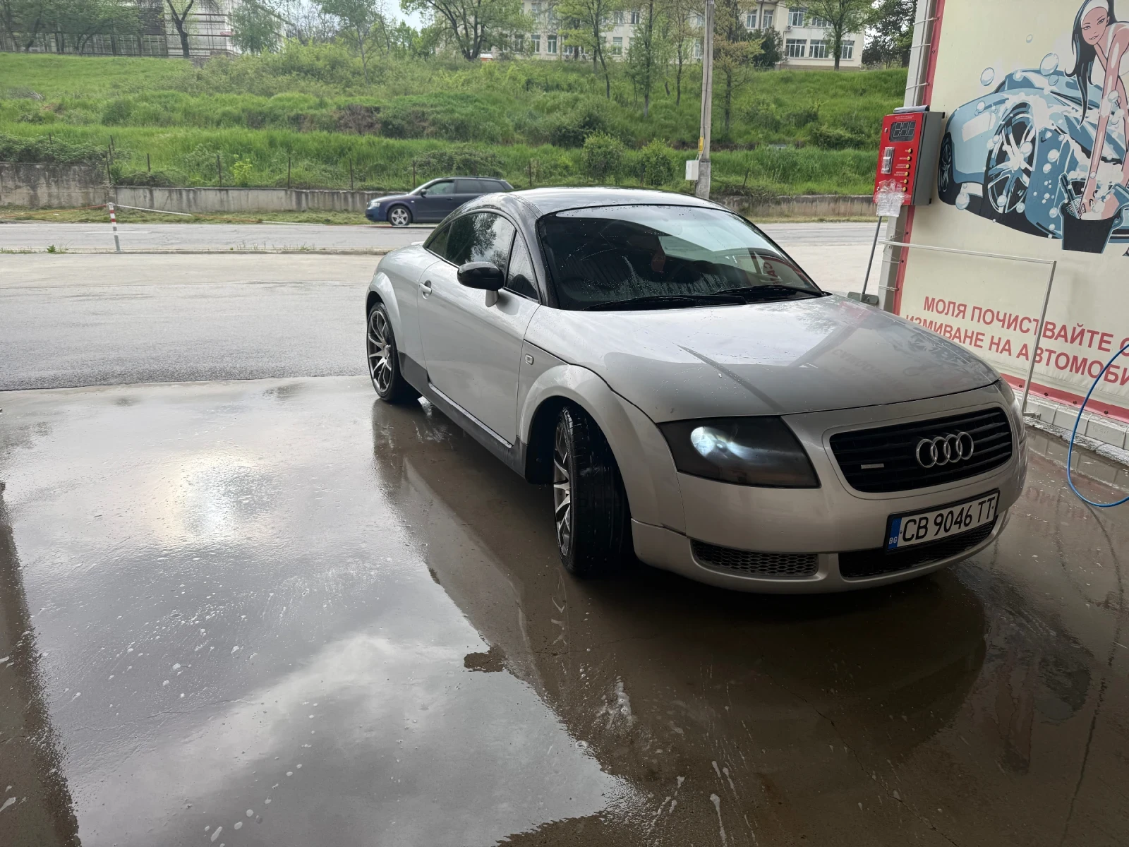 Audi Tt 1.8t 350kc, снимка 8 - Автомобили и джипове - 54334601