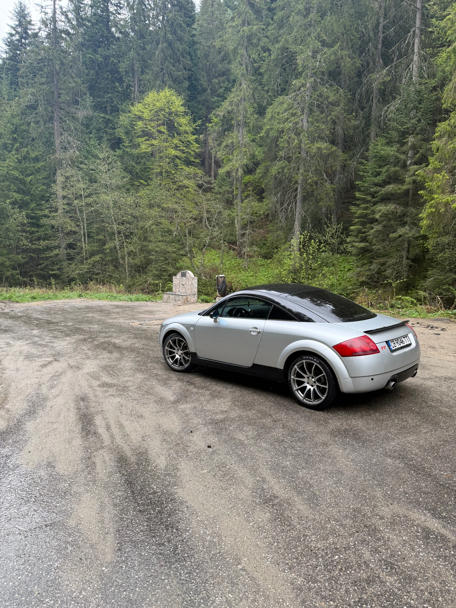 Audi Tt 1.8t 350kc, снимка 2 - Автомобили и джипове - 54334601