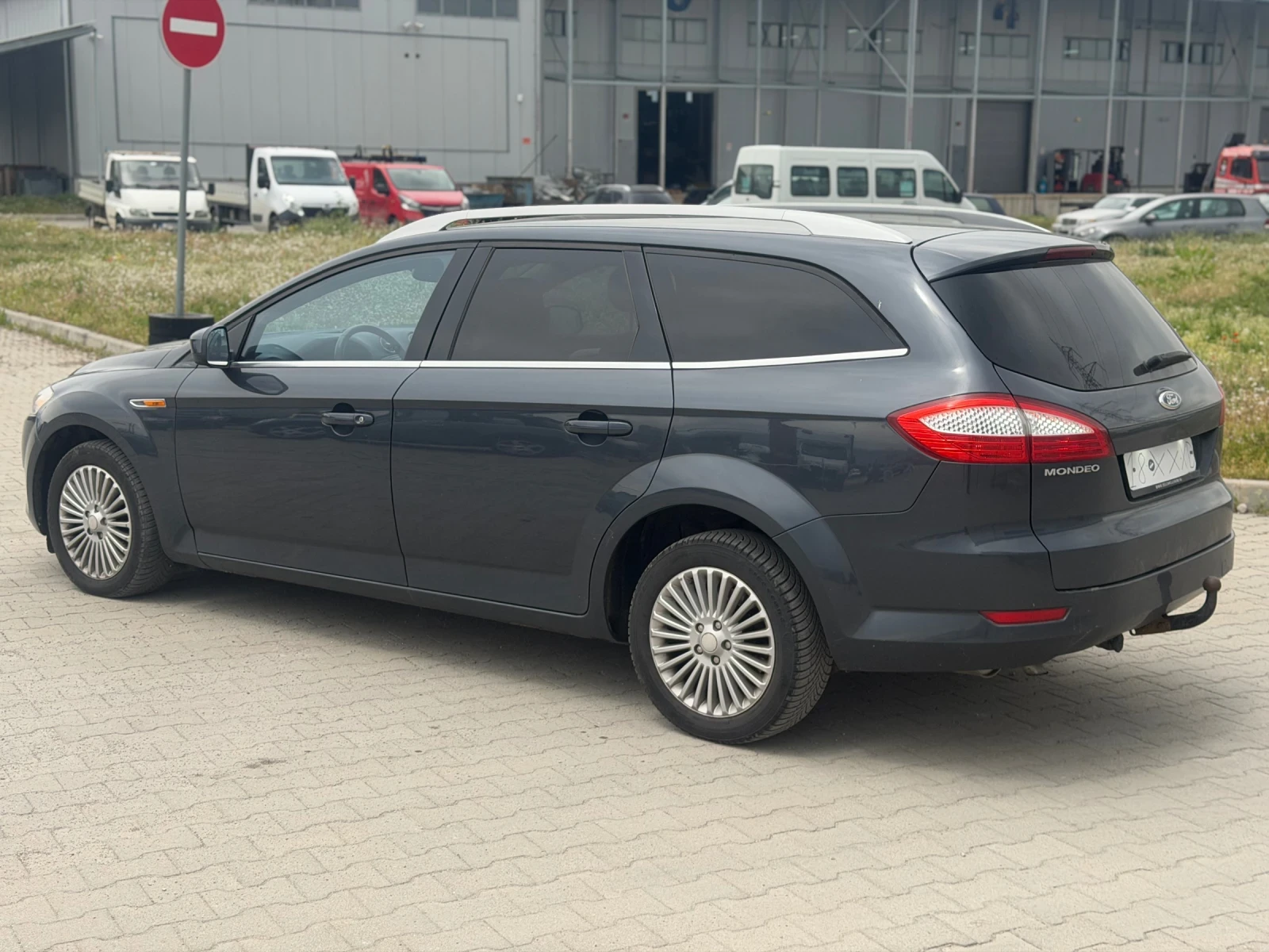 Ford Mondeo 2.0i/ Уникат / Замяна / Лизинг, снимка 5 - Автомобили и джипове - 54455424
