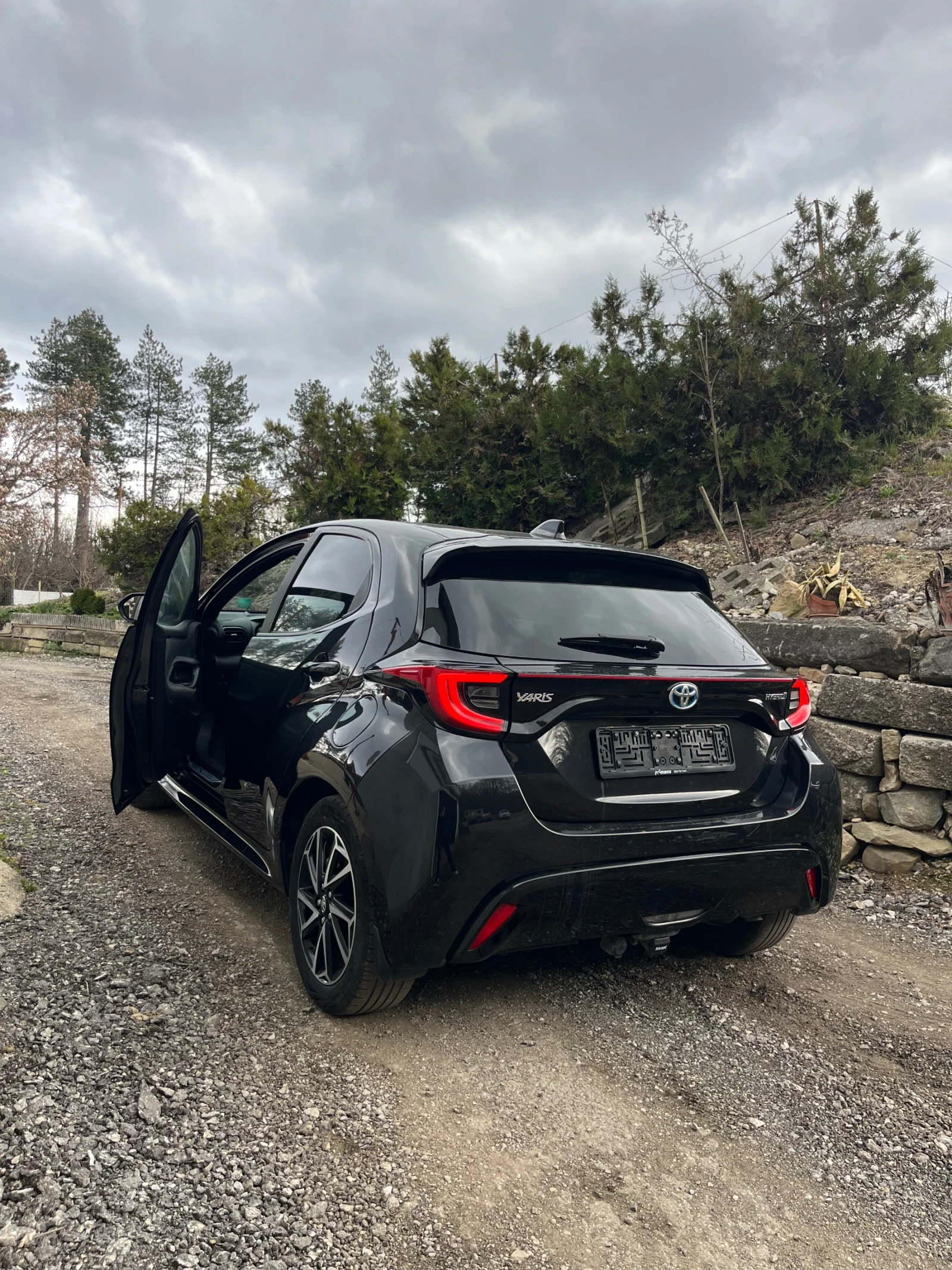 Toyota Yaris, снимка 2 - Автомобили и джипове - 54543566