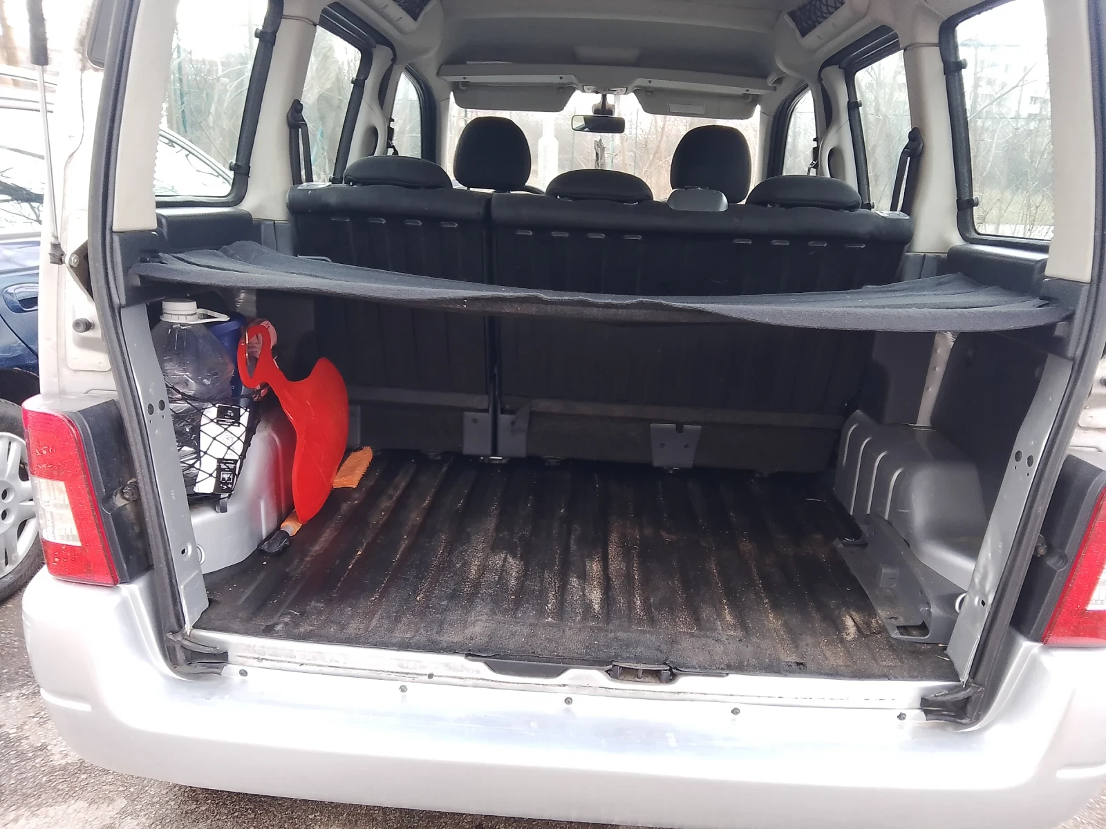 Citroen Berlingo 1600, снимка 8 - Автомобили и джипове - 54770503