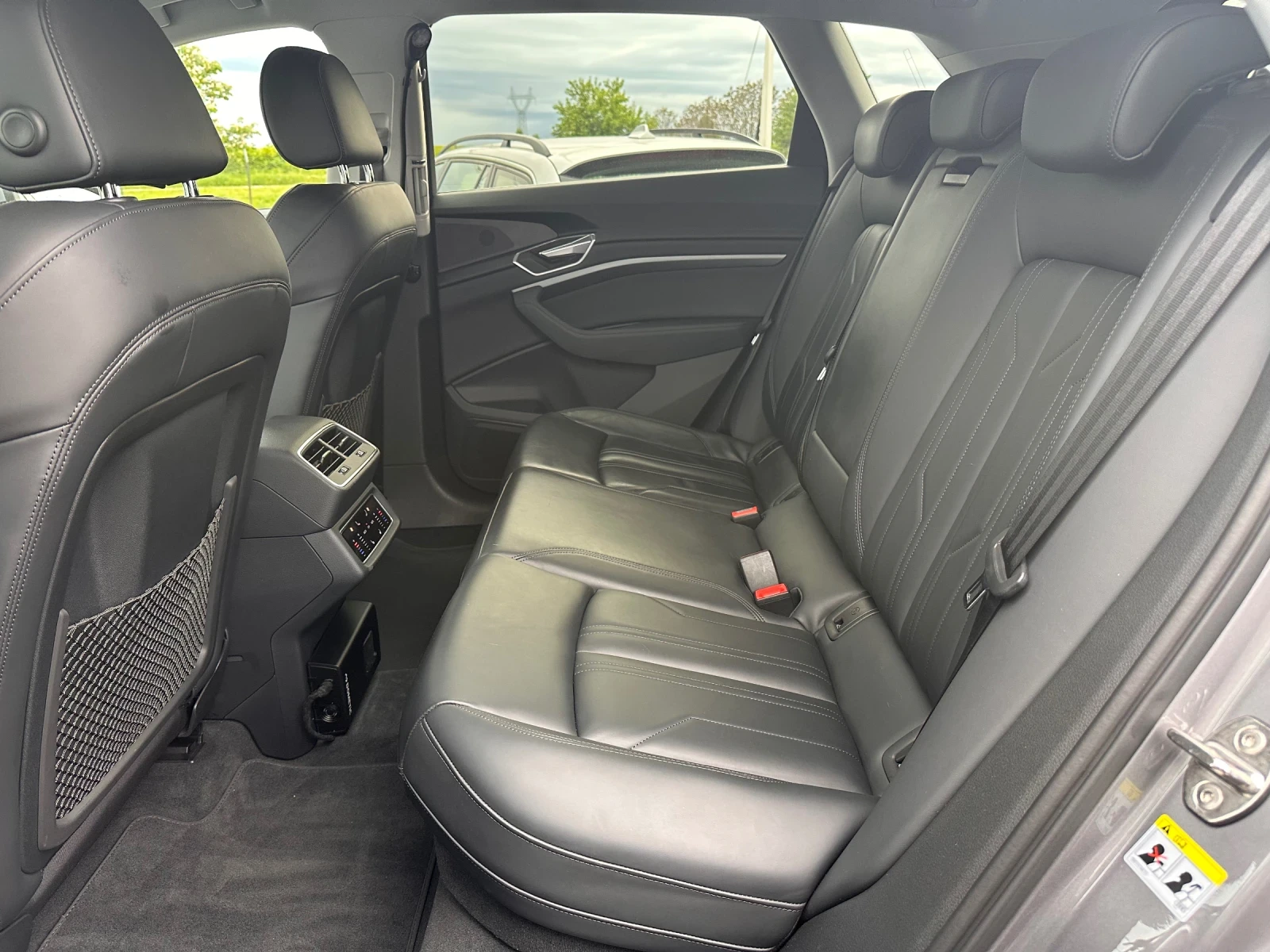 Audi E-Tron 55 408ks 95kw SPORTBACK, снимка 15 - Автомобили и джипове - 54638726