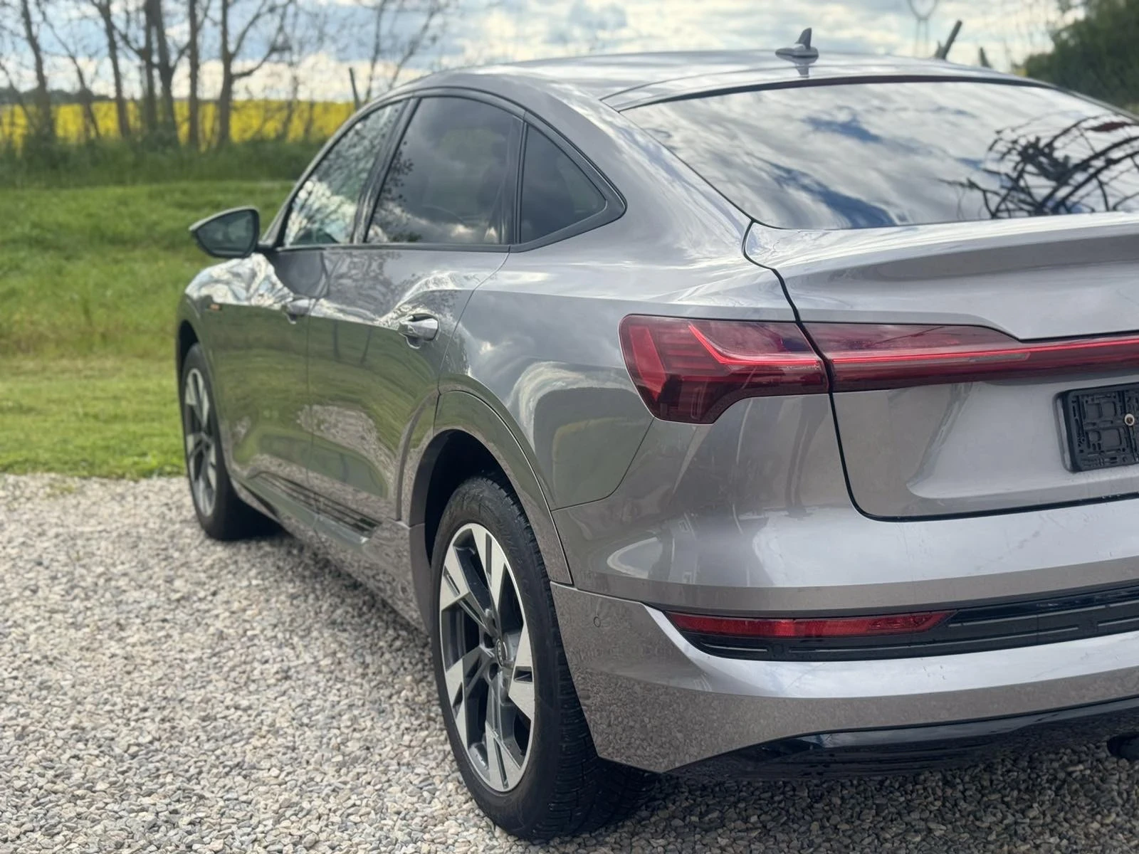 Audi E-Tron 55 408ks 95kw SPORTBACK, снимка 8 - Автомобили и джипове - 54638726