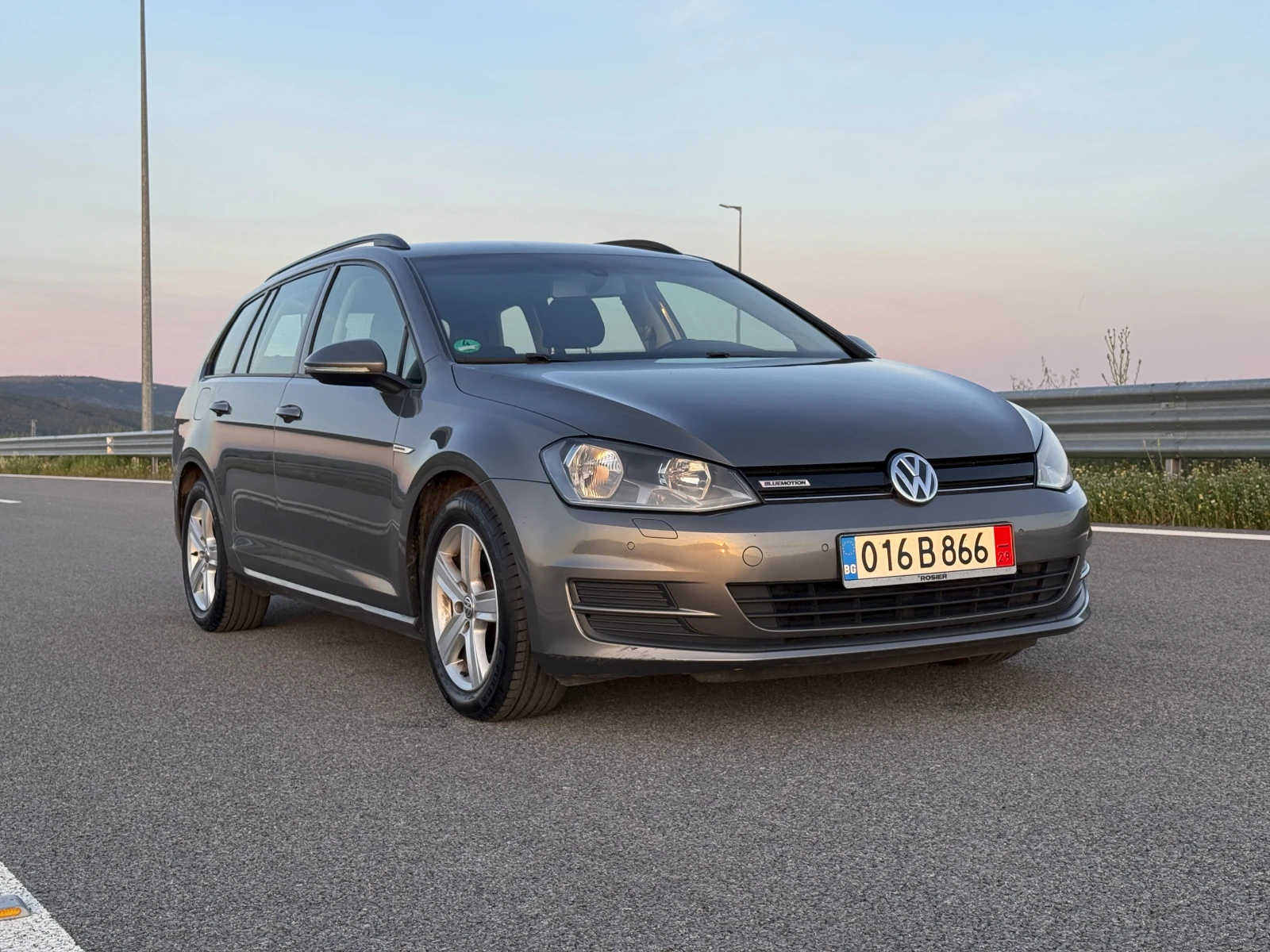 VW Golf 1.6TDI РЪЧКА, ПОДГРЕВ, СТАРТ СТОП110hp, снимка 6 - Автомобили и джипове - 54715498