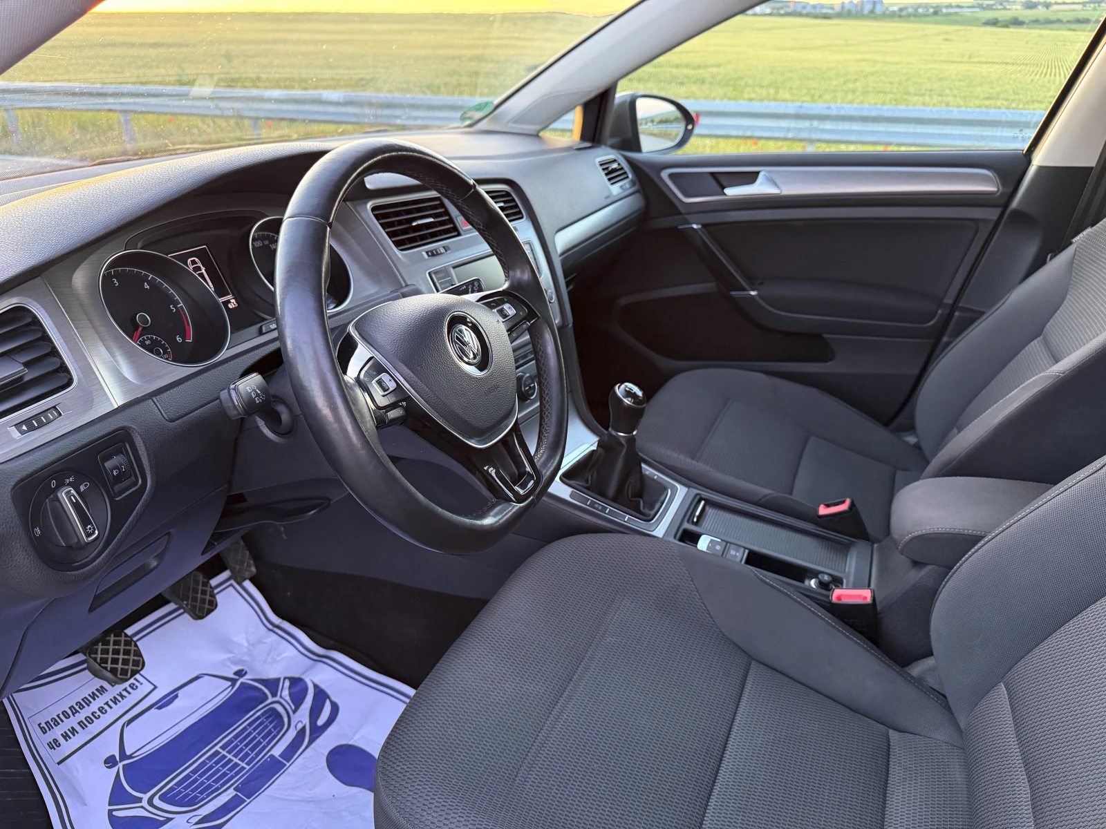 VW Golf 1.6TDI РЪЧКА, ПОДГРЕВ, СТАРТ СТОП110hp, снимка 13 - Автомобили и джипове - 54715498