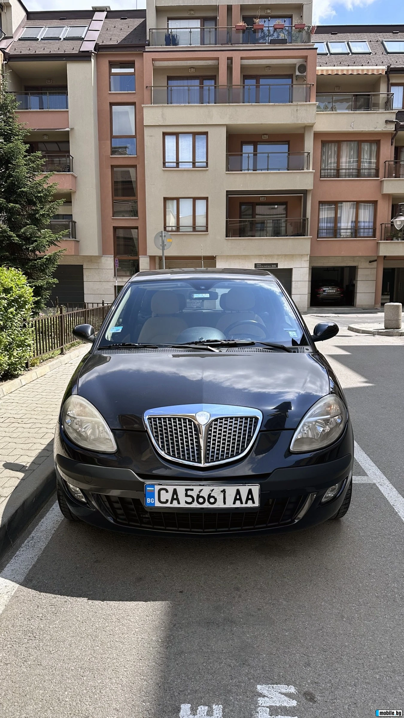 Lancia Ypsilon