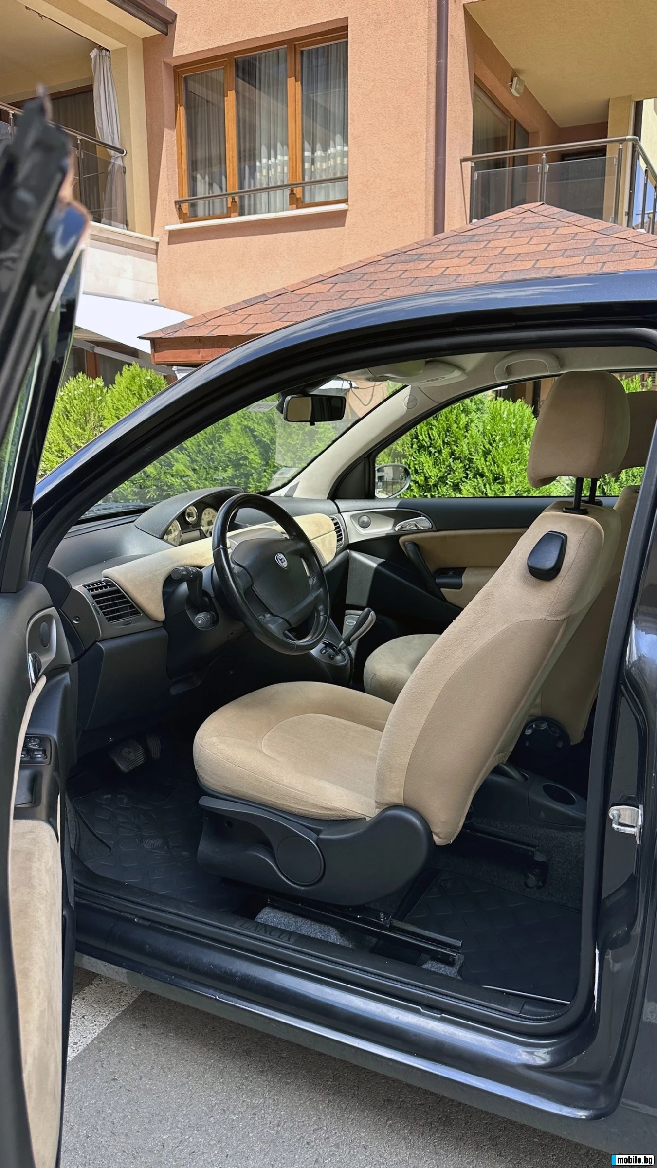 Lancia Ypsilon, снимка 4 - Автомобили и джипове - 54717696