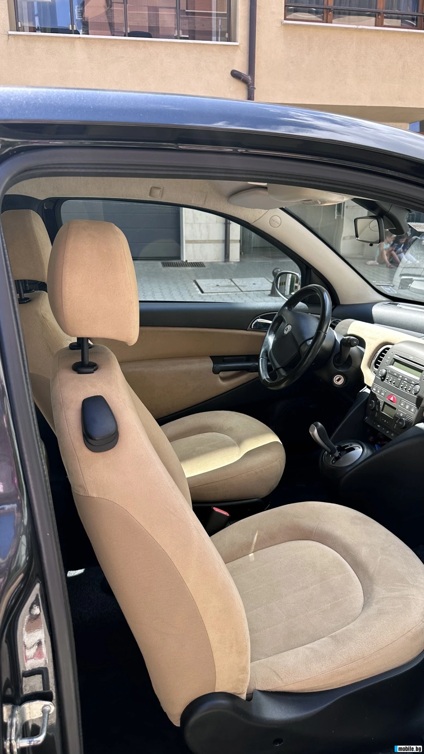 Lancia Ypsilon, снимка 15 - Автомобили и джипове - 54717696