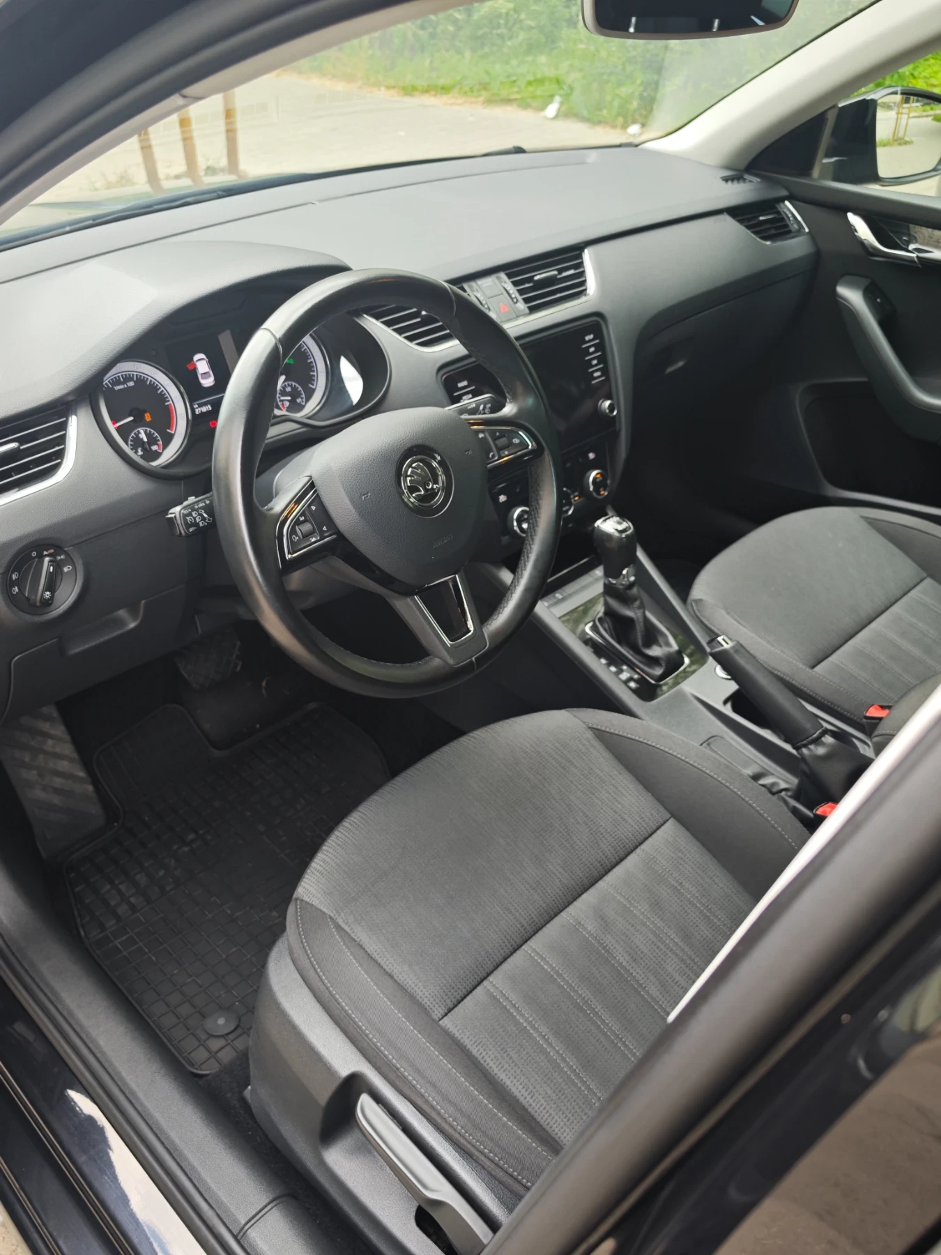 Skoda Octavia, снимка 7 - Автомобили и джипове - 54970930