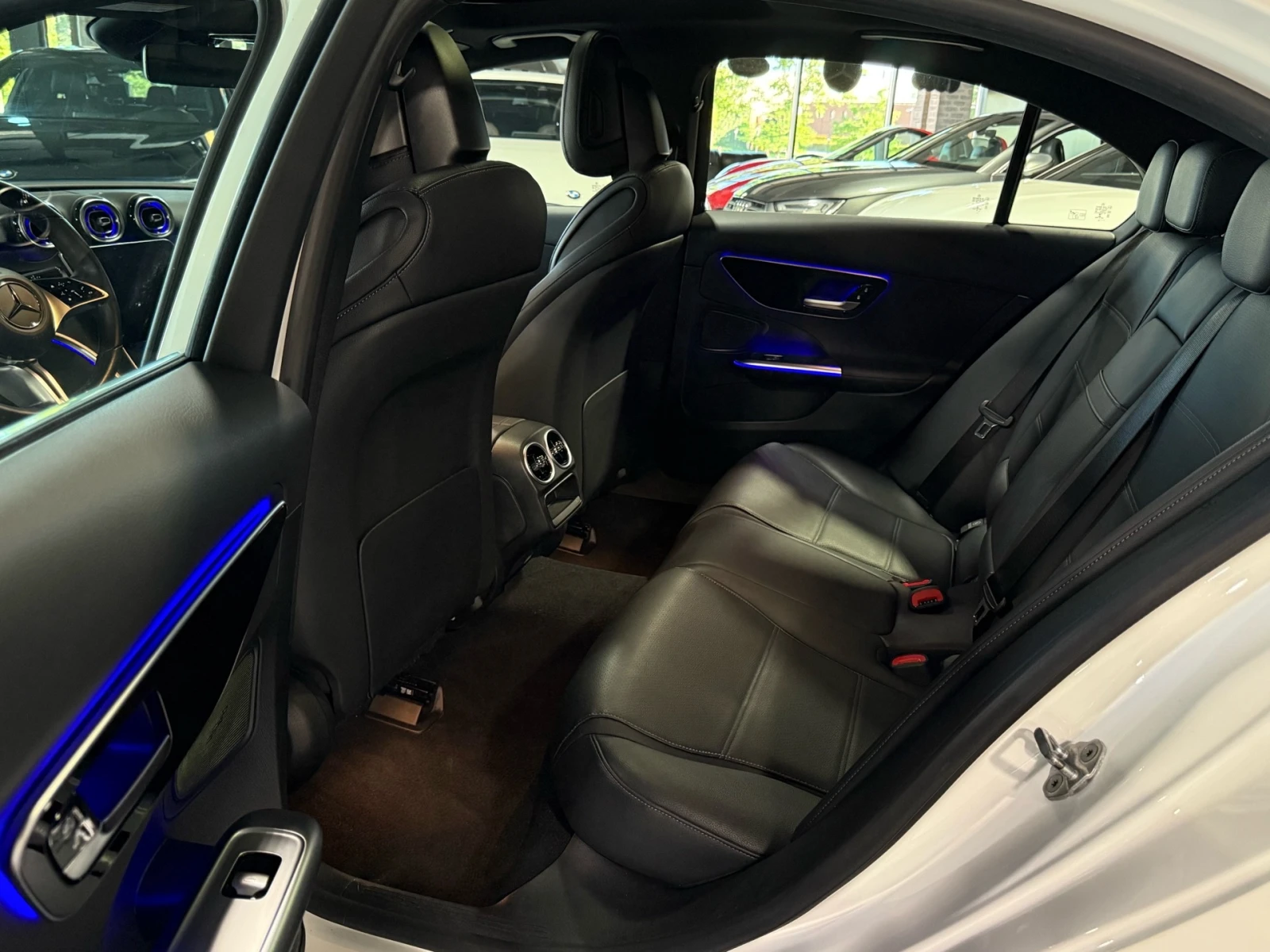 Mercedes-Benz C 300 4MATIC, снимка 9 - Автомобили и джипове - 55691390