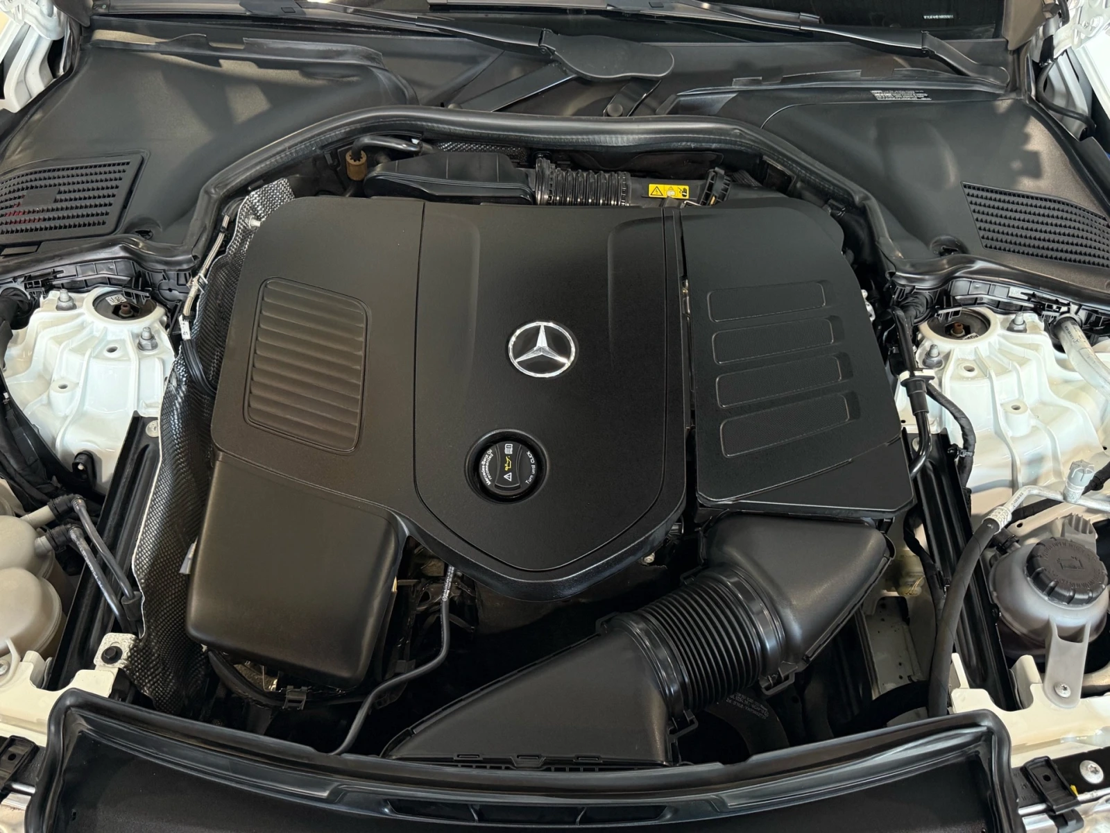 Mercedes-Benz C 300 4MATIC, снимка 14 - Автомобили и джипове - 55691390