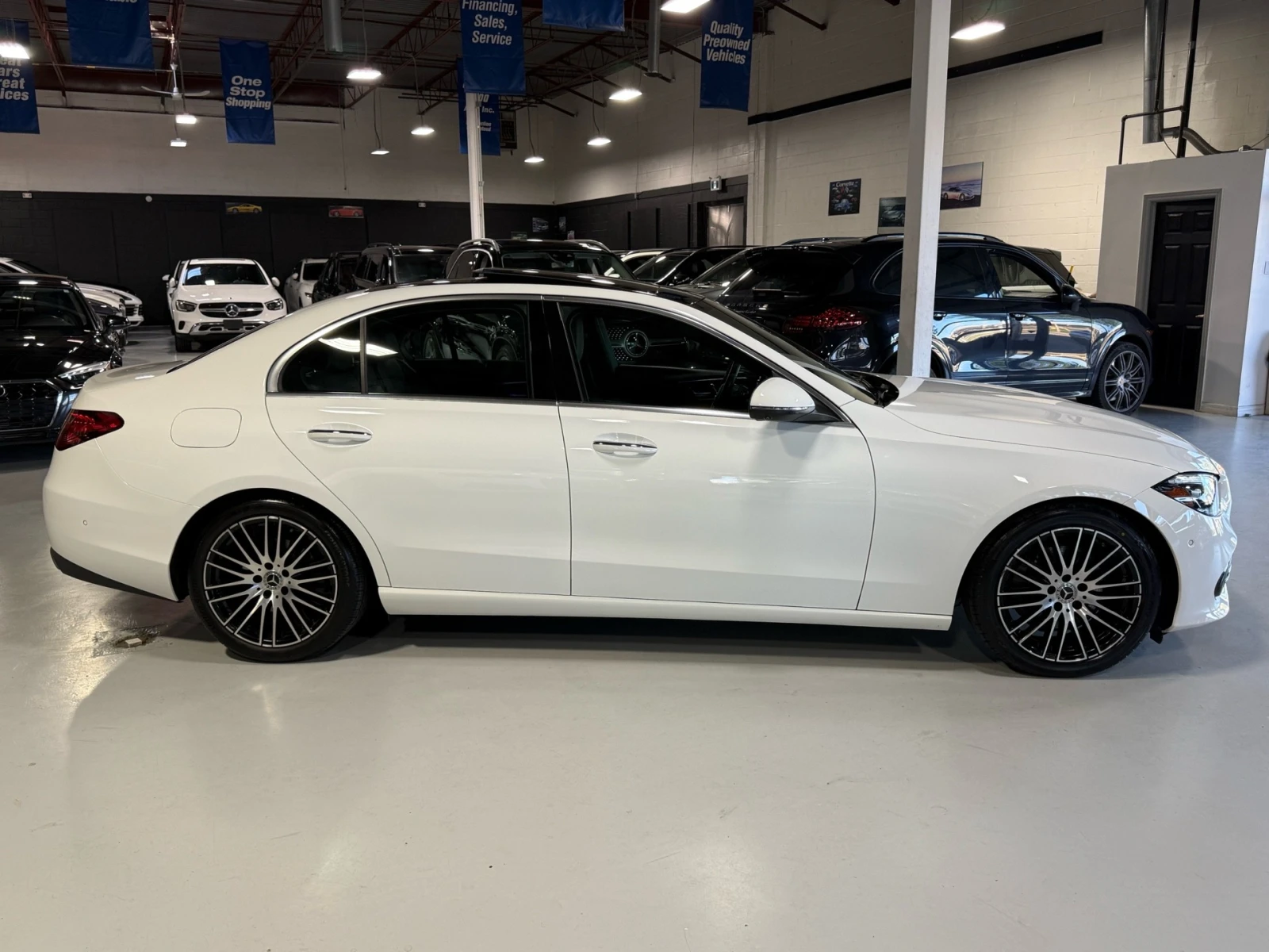 Mercedes-Benz C 300 4MATIC, снимка 3 - Автомобили и джипове - 55691390