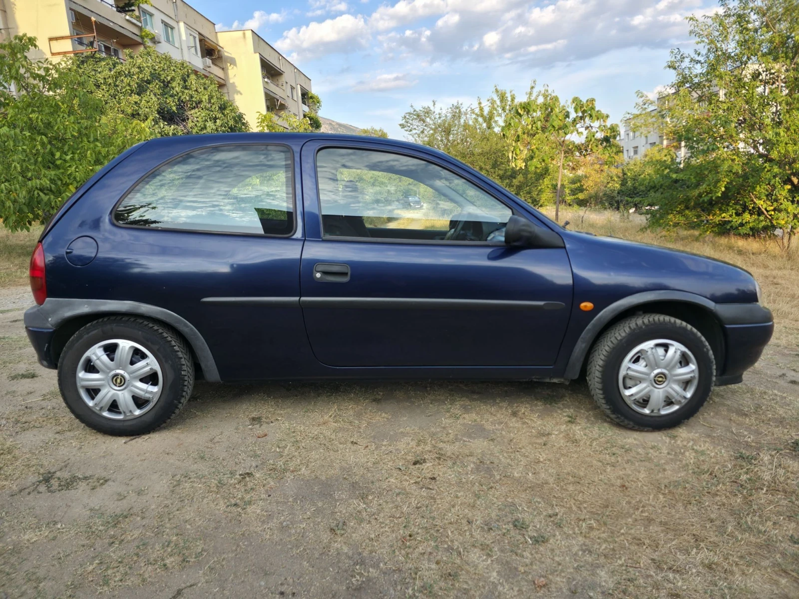 Opel Corsa 1.0i, 12V, снимка 2 - Автомобили и джипове - 55805055