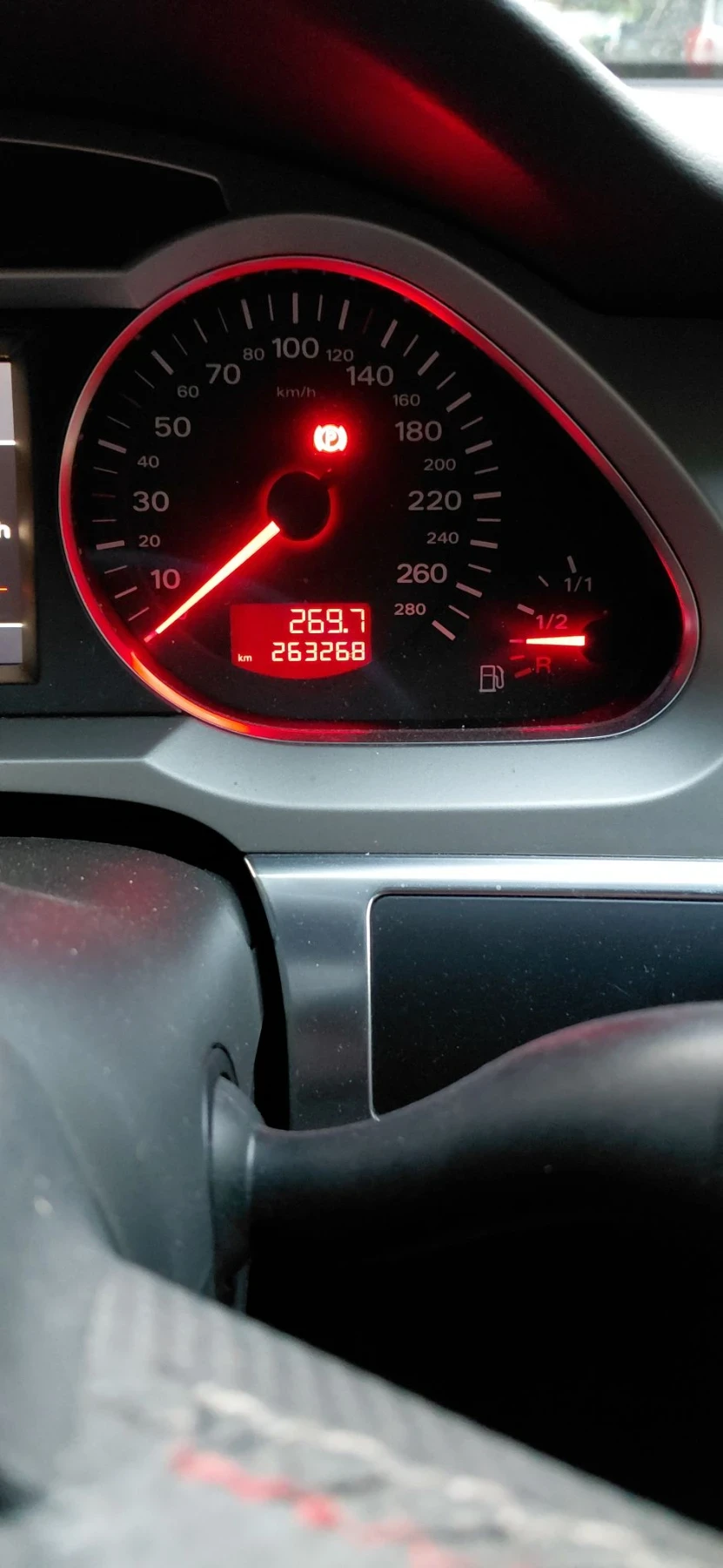 Audi A6 2.0 TDI 140hp, снимка 13 - Автомобили и джипове - 55883608