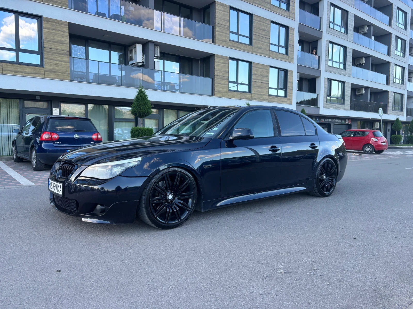 BMW 530 D-Head up-Keyless-soft close-Facelift, снимка 3 - Автомобили и джипове - 55963433