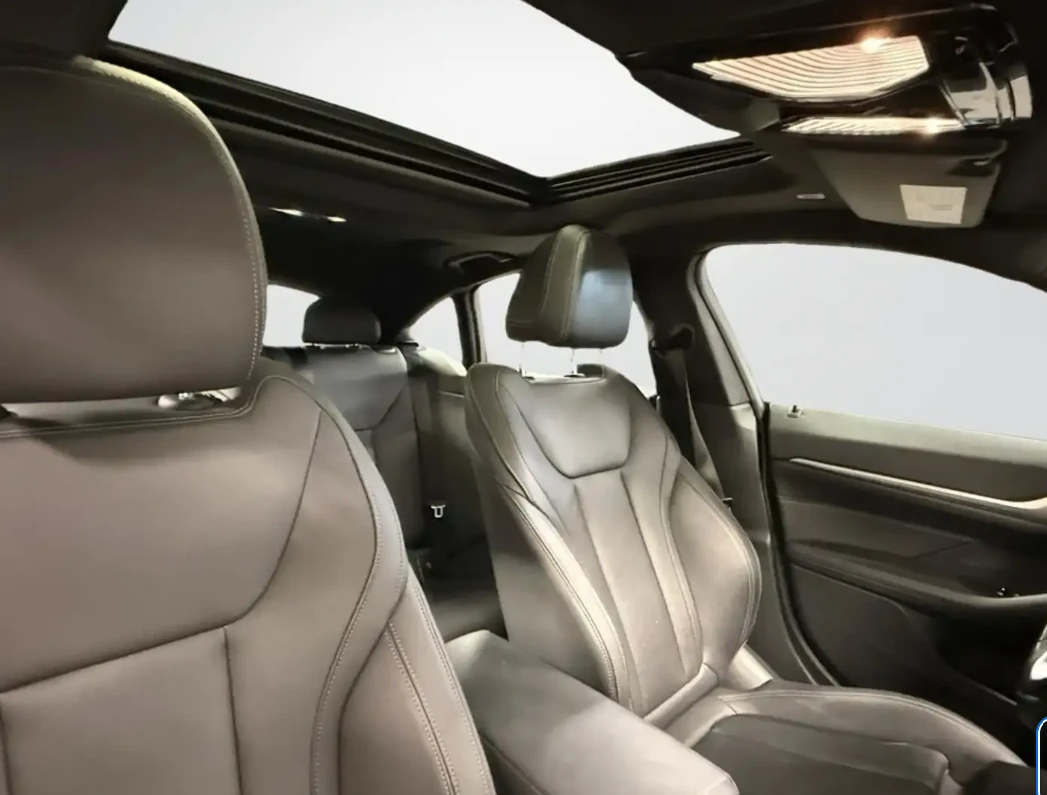 BMW i4, снимка 16 - Автомобили и джипове - 56132761
