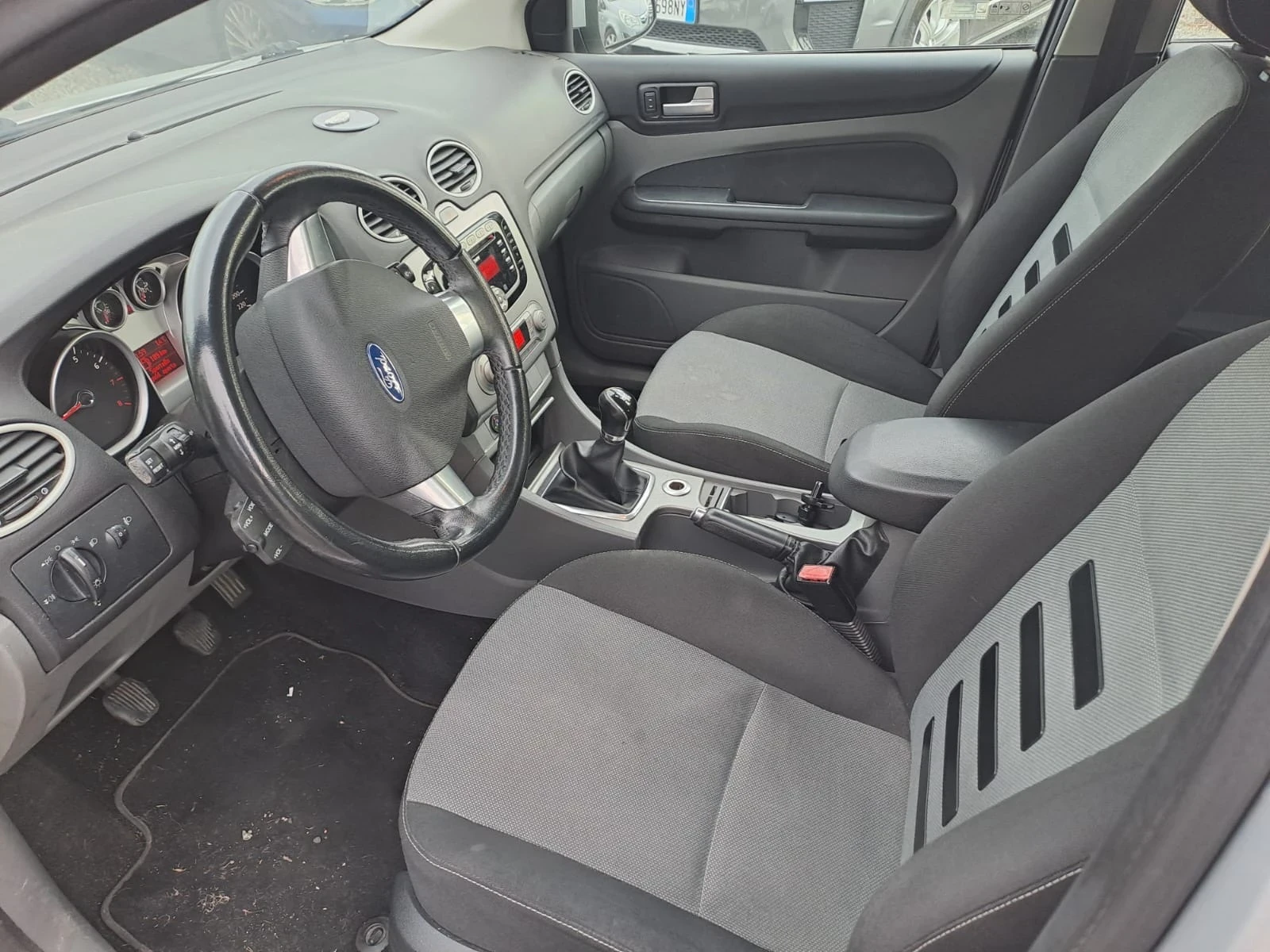 Ford Focus 1.6 i GPL Euro 5 | Mobile.bg � ����������� 9