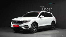 VW Touareg Premium* 3.0TDI* ПОДГРЕВ* ОБДУХ* ДИСТРОНИК* МАСАЖИ, снимка 1