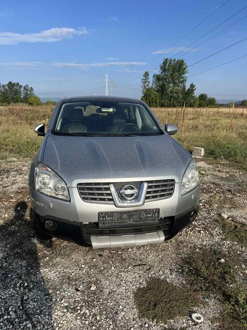 Nissan Qashqai 2.0dci, снимка 4 - Автомобили и джипове - 46560715