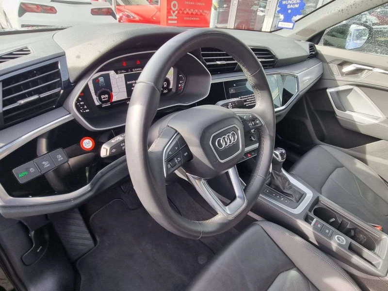 Audi Q3 * 40TDI* QUATTRO* S-LINE* DISTR* NAVI* LED* , снимка 9 - Автомобили и джипове - 48138818