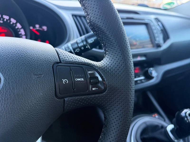 Kia Sportage 6 МЕСЕЦА ГАРАНЦИЯ/2.0CRDI 136к.с. 6 Скорости, снимка 16 - Автомобили и джипове - 52635757
