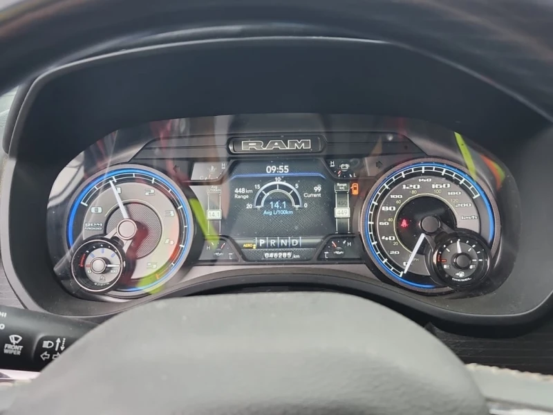 Dodge RAM 1500 * LIMITED CREW CAB SHORT BED * CARFAX * БЕЗ ПЪРВОН, снимка 9 - Автомобили и джипове - 53150053