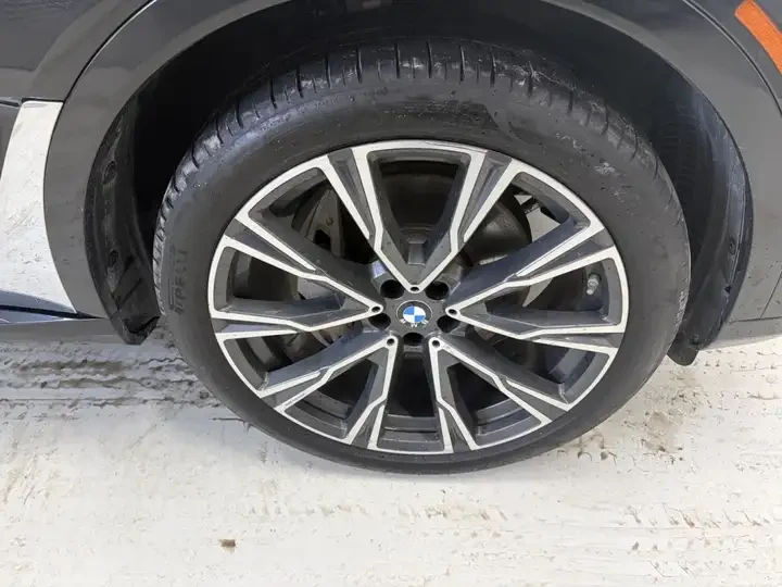 BMW X7, снимка 14 - Автомобили и джипове - 54062081