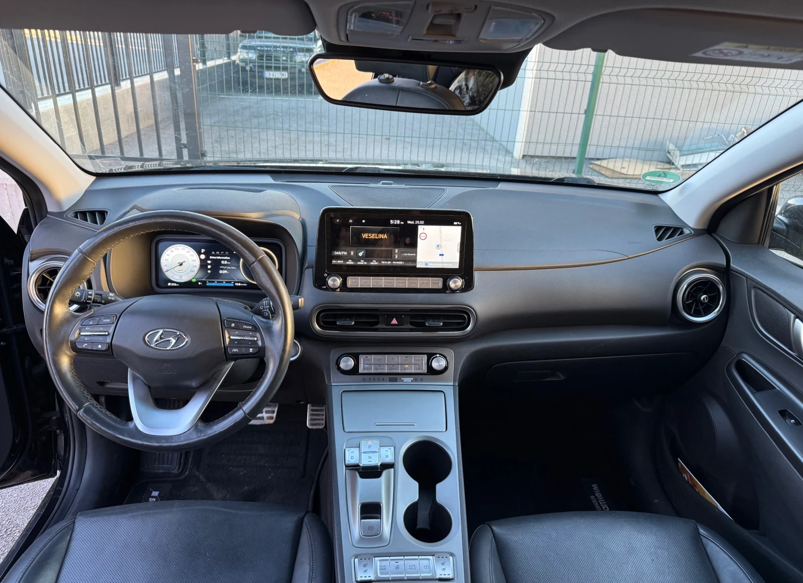 Hyundai Kona Premiun* 64KWH* Термопомпа* headUp*  - изображение 10