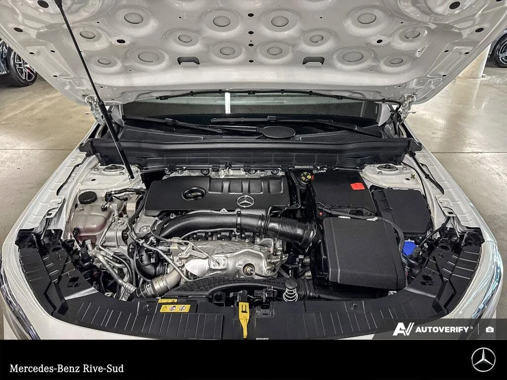 Mercedes-Benz GLB GLB 250 4MATIC * АвтоКредит (ЦЕНА ДО БГ) - изображение 7