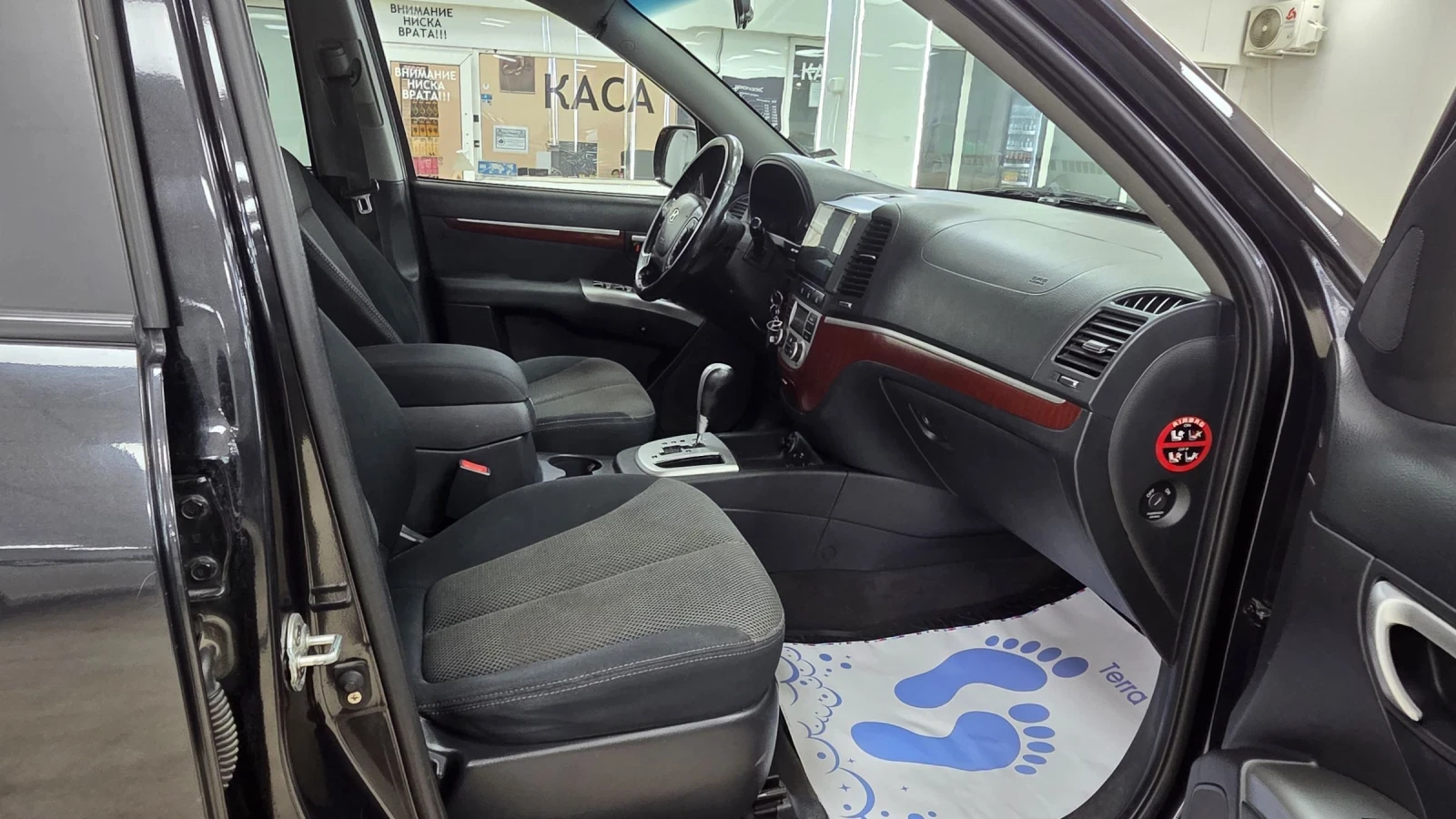 Hyundai Santa fe NAVI/Kamera/DVD, снимка 12 - Автомобили и джипове - 53944963