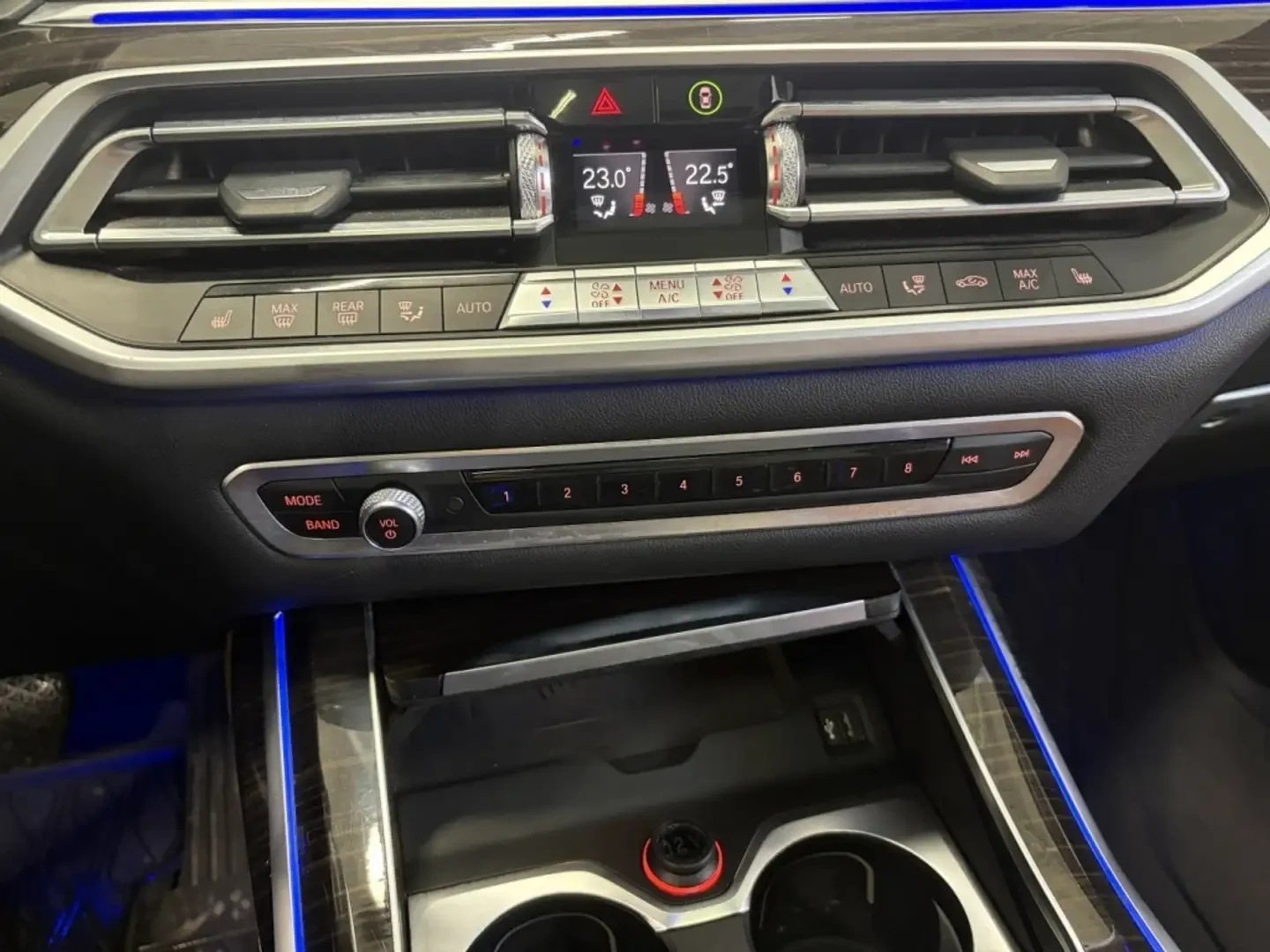 BMW X7, снимка 11 - Автомобили и джипове - 54062081