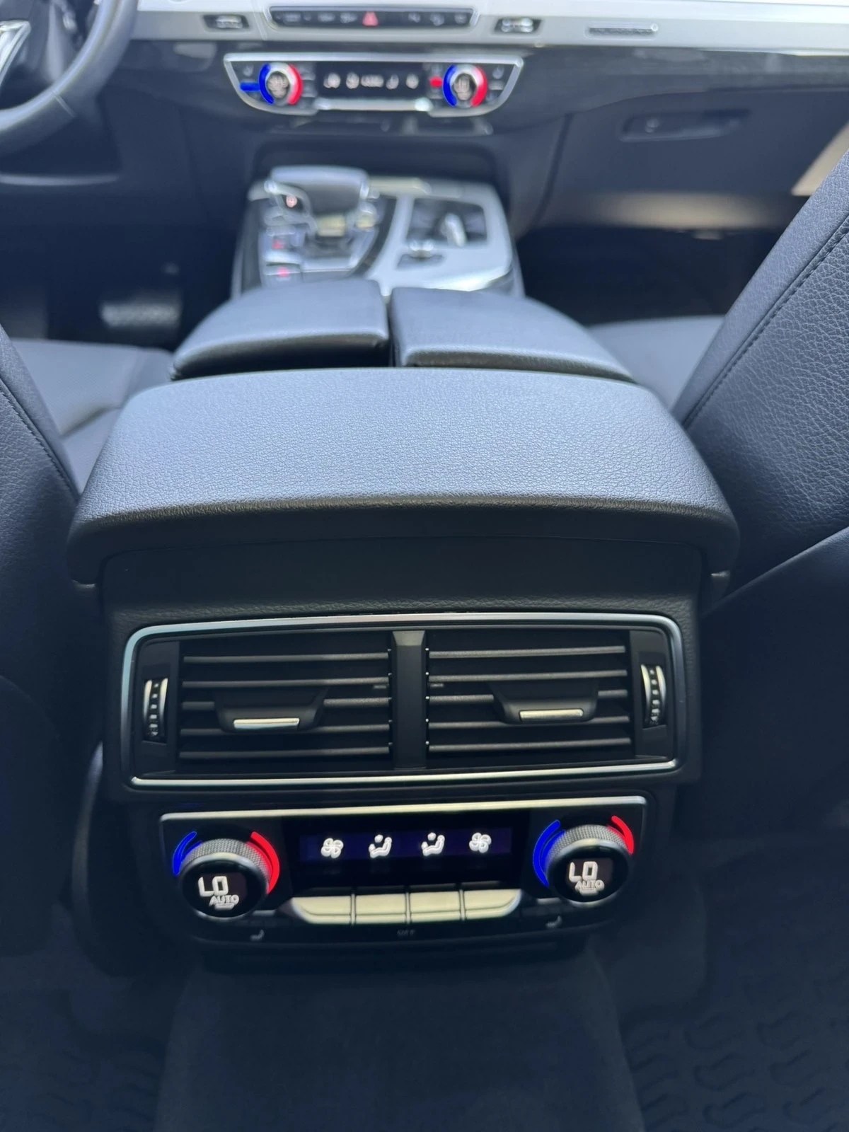 Audi Q7, снимка 11 - Автомобили и джипове - 54128720