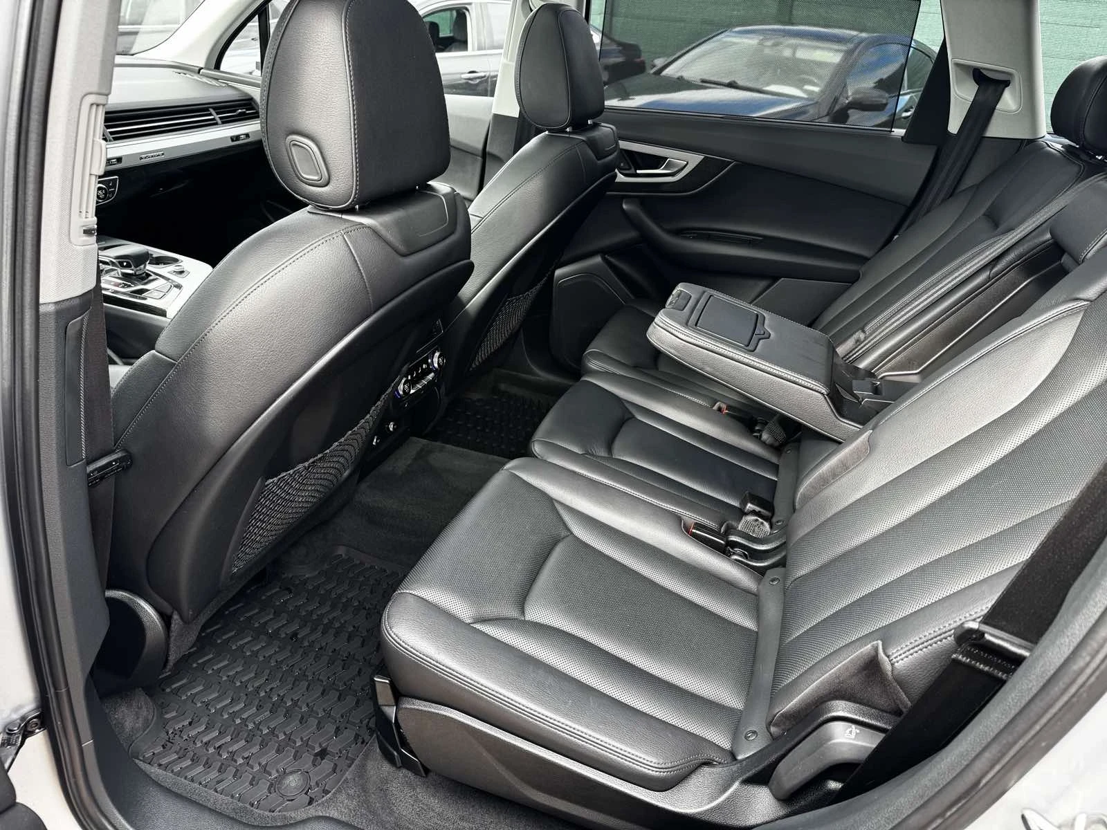 Audi Q7 S-Line  FULL-Ekstri  , снимка 8 - Автомобили и джипове - 54128720