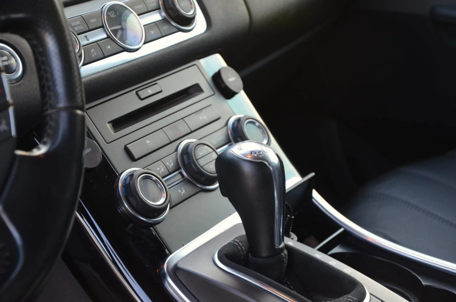 Land Rover Range Rover Sport, снимка 9 - Автомобили и джипове - 54600192