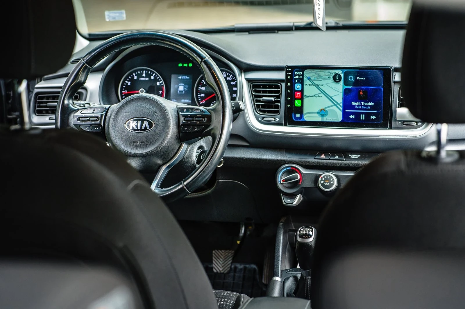 Kia Stonic T-GDI, снимка 15 - Автомобили и джипове - 54622577