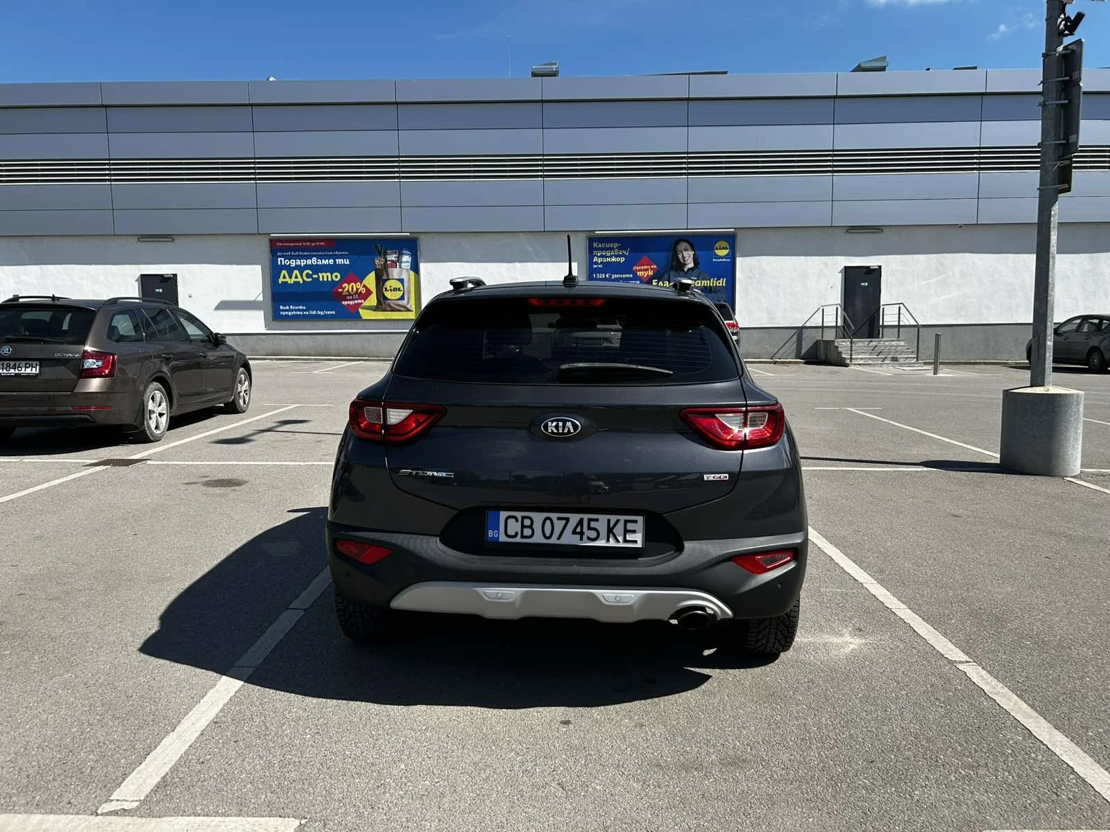 Kia Stonic T-GDI, снимка 13 - Автомобили и джипове - 54622577