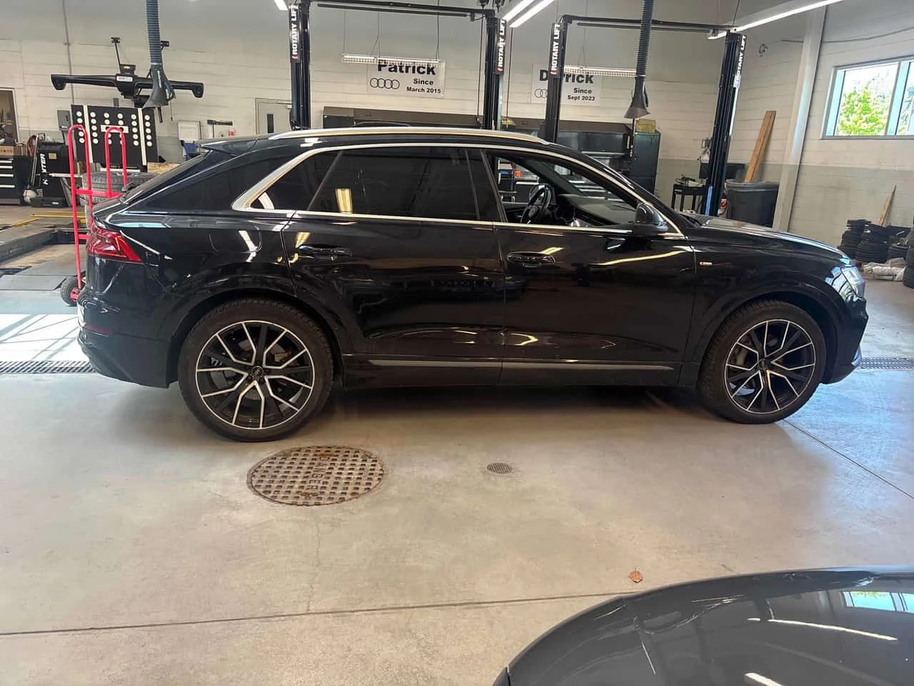 Audi Q8 * Progressiv * CARFAX * ЦЕНА ДО БГ, снимка 3 - Автомобили и джипове - 54902669