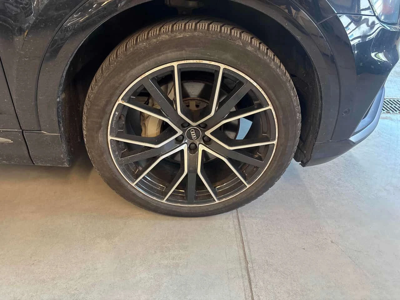 Audi Q8 * Progressiv * CARFAX * ЦЕНА ДО БГ, снимка 7 - Автомобили и джипове - 54902669