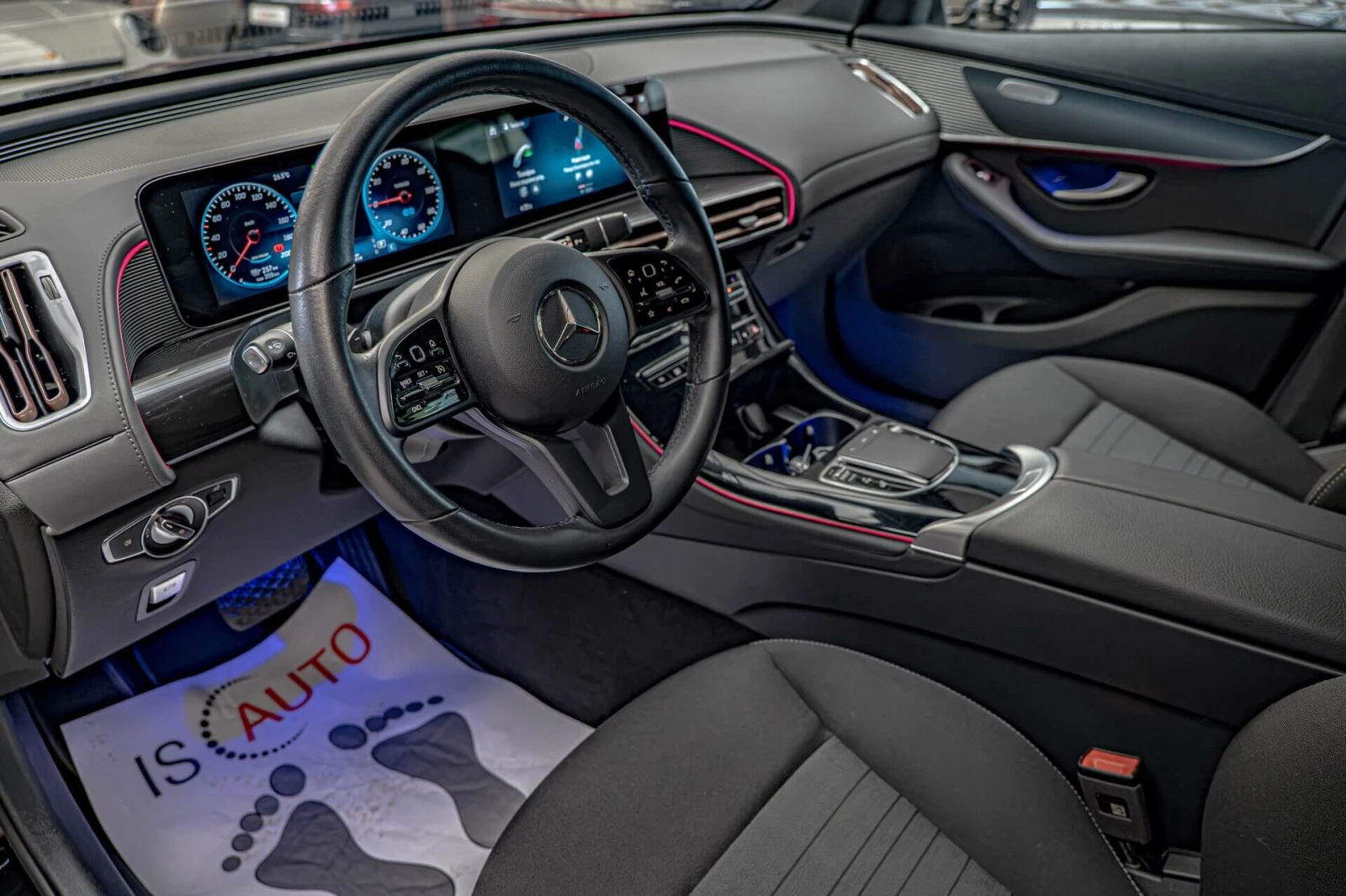 Mercedes-Benz EQC 400/4Маtik/Камера/Амбиент/MBUX/Подгрев, снимка 5 - Автомобили и джипове - 55141067