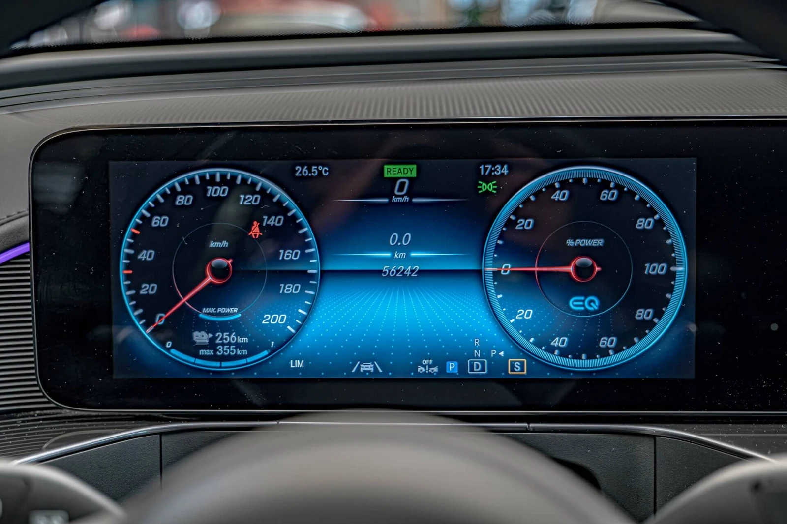 Mercedes-Benz EQC 400/4Маtik/Камера/Амбиент/MBUX/Подгрев, снимка 11 - Автомобили и джипове - 55141067