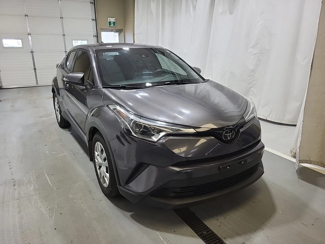 Toyota C-HR 2.0i * КАМЕРА * АВТОПИЛОТ * BLUETOOTH