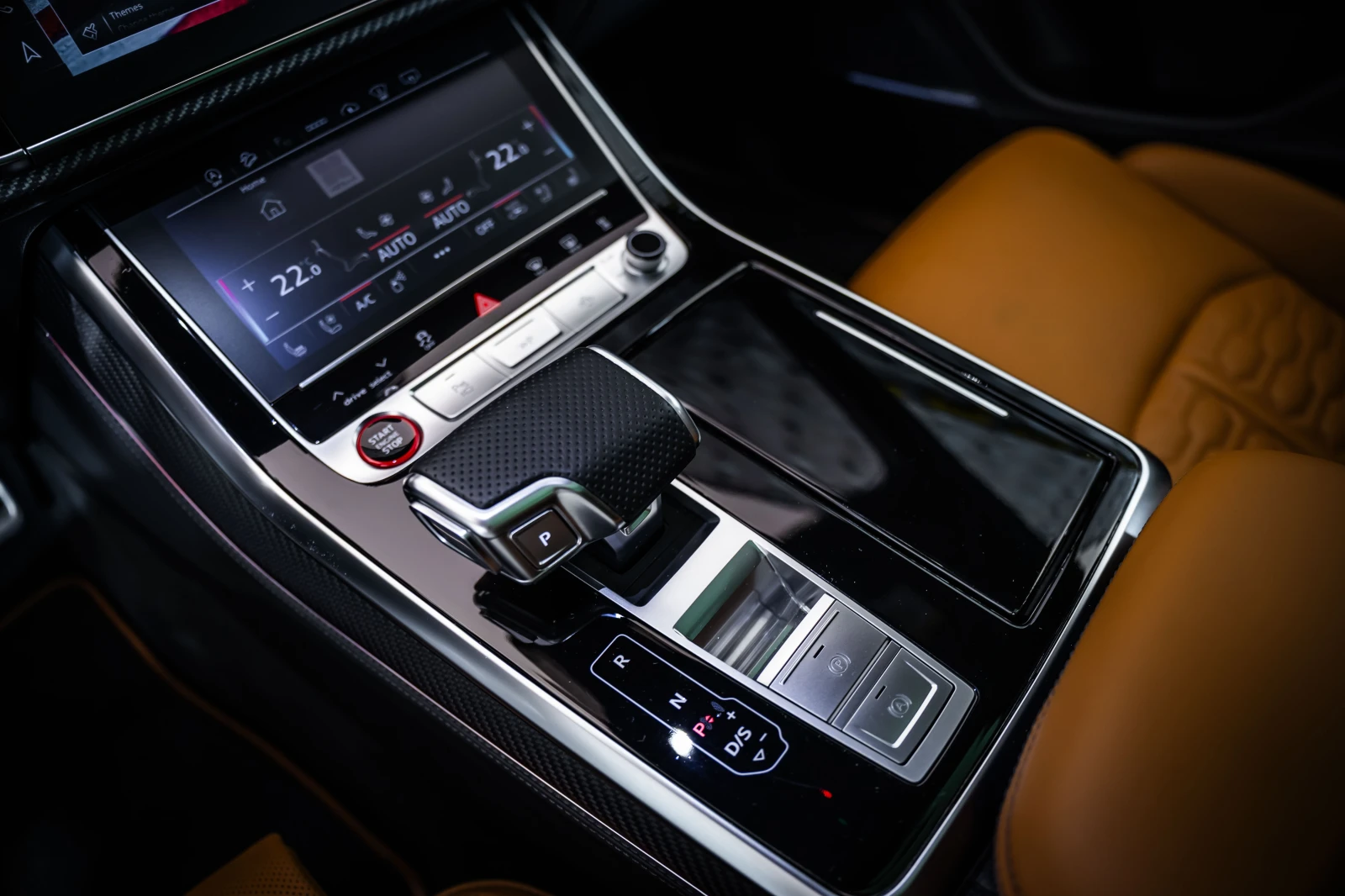 Audi RSQ8 Performance* Carbon* B&O* 360, снимка 9 - Автомобили и джипове - 55637902