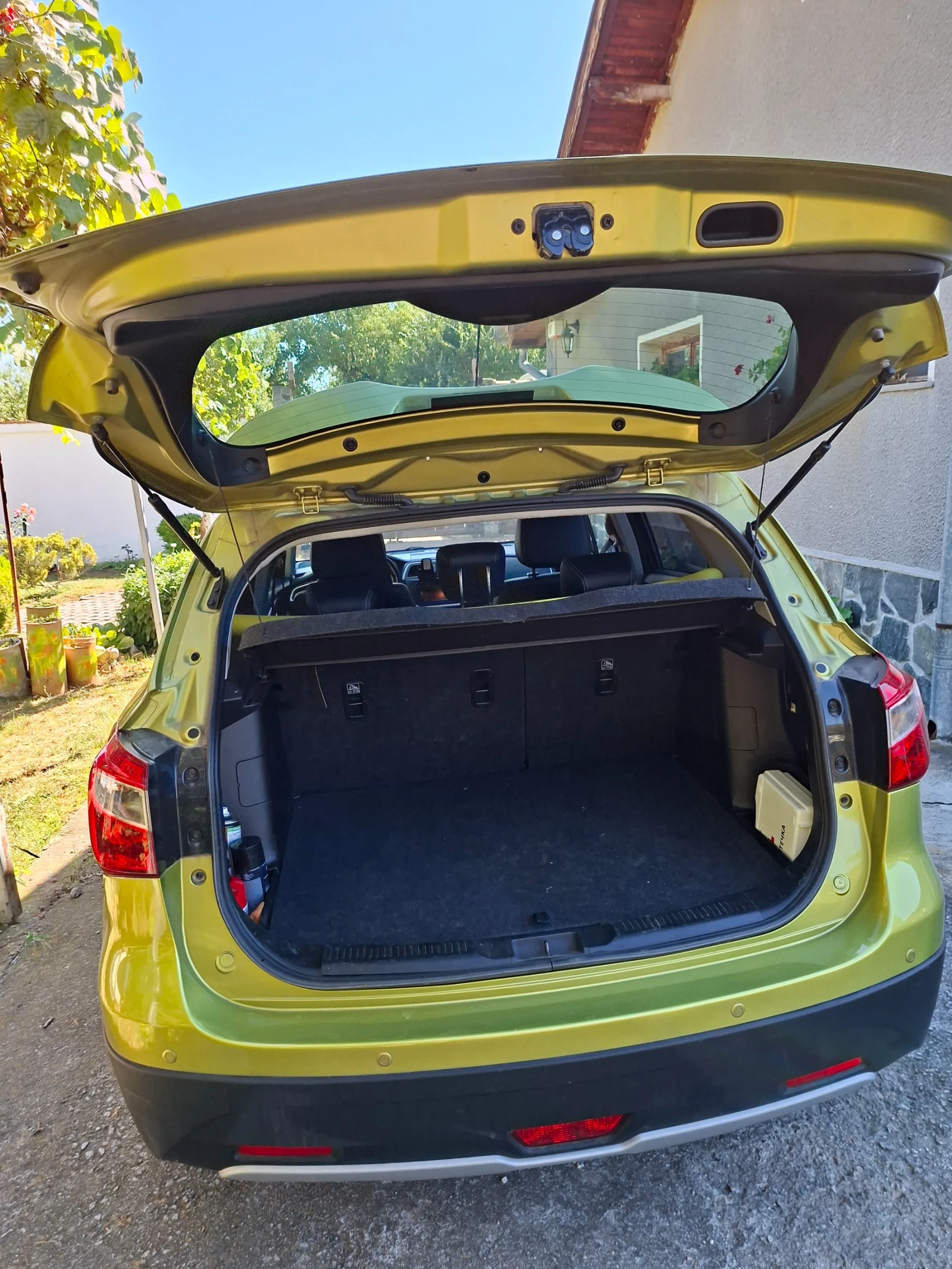 Suzuki SX4 S-Cross, снимка 12 - Автомобили и джипове - 55991010