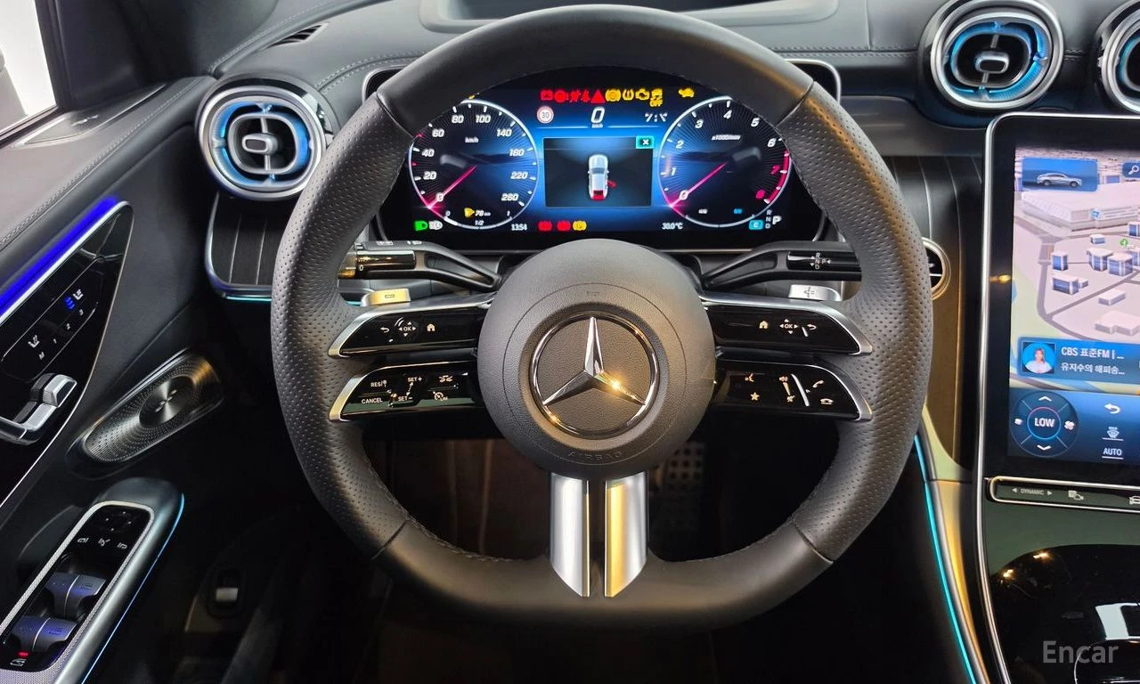 Mercedes-Benz GLC 300 4MATIC* AMG LINE* BURMESTER* ОБДУХВАНЕ* КРАЙНА ЦЕН, снимка 13 - Автомобили и джипове - 55995608