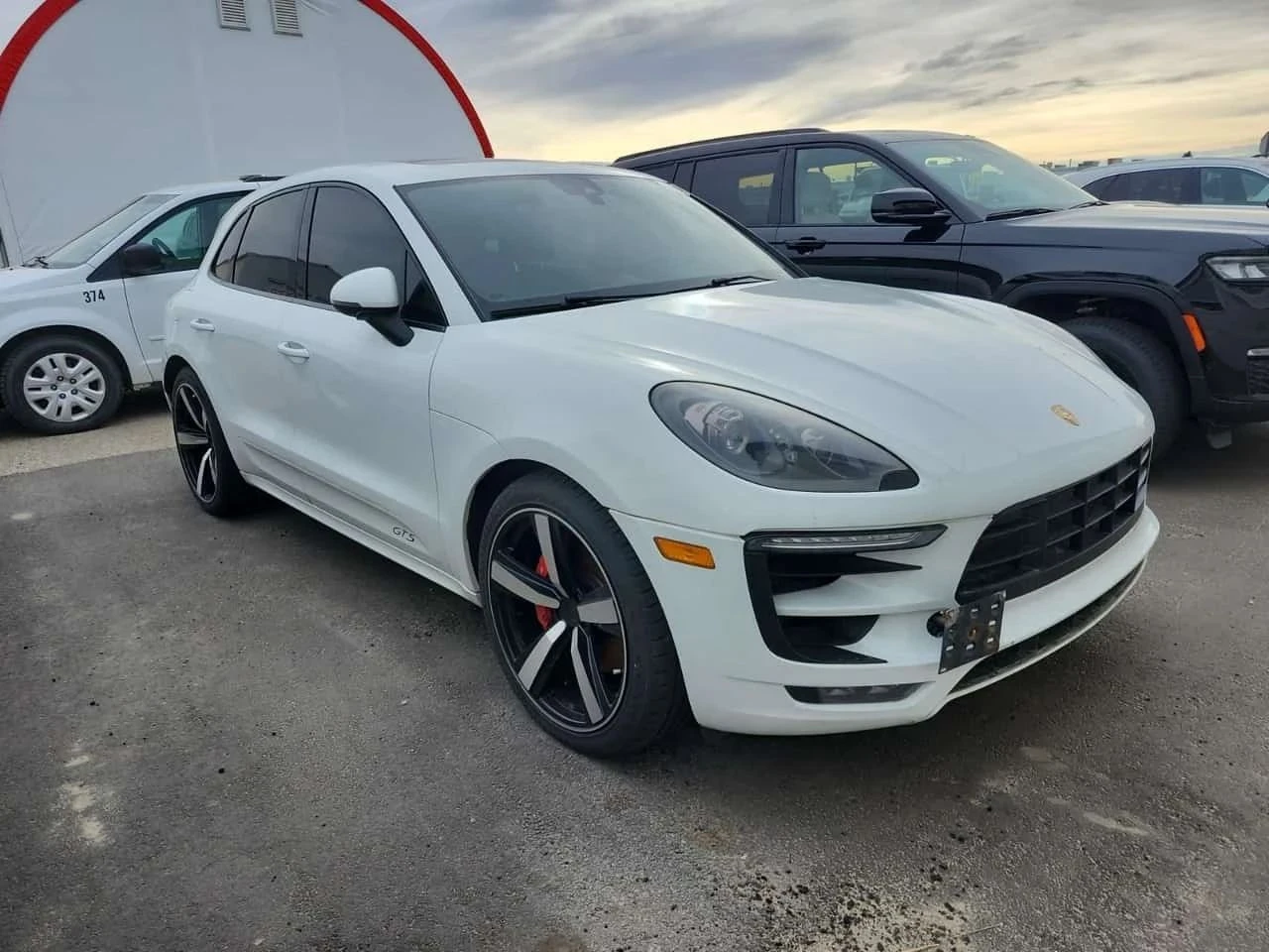 Porsche Macan, снимка 2 - Автомобили и джипове - 56690220