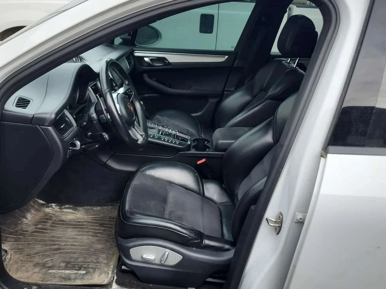 Porsche Macan, снимка 5 - Автомобили и джипове - 56690220