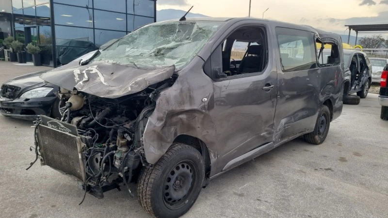 Opel Vivaro, снимка 1 - Бусове и автобуси - 43100245