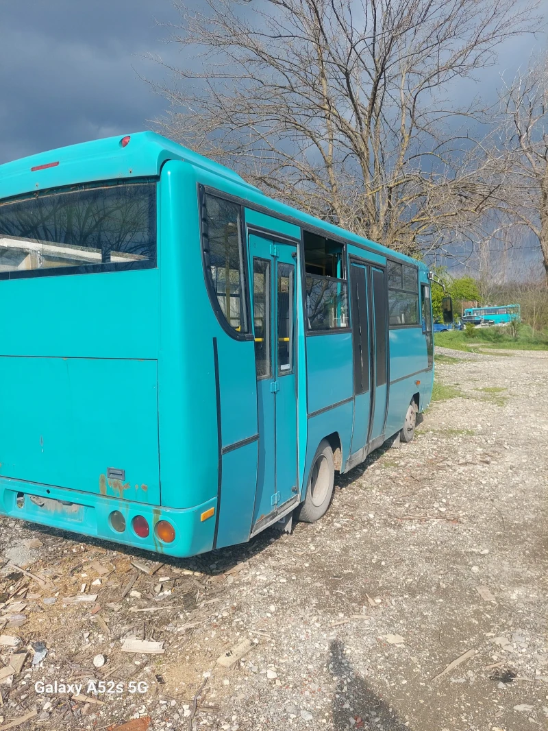 Isuzu Urban 3, снимка 2 - Бусове и автобуси - 52716647